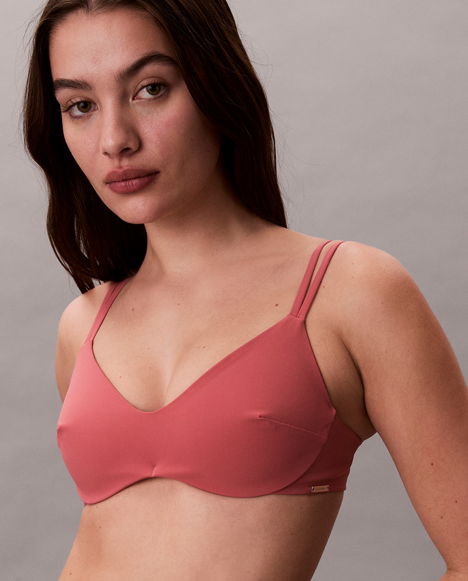 Imagen 0 de Parte de arriba de bikini bralette Teja