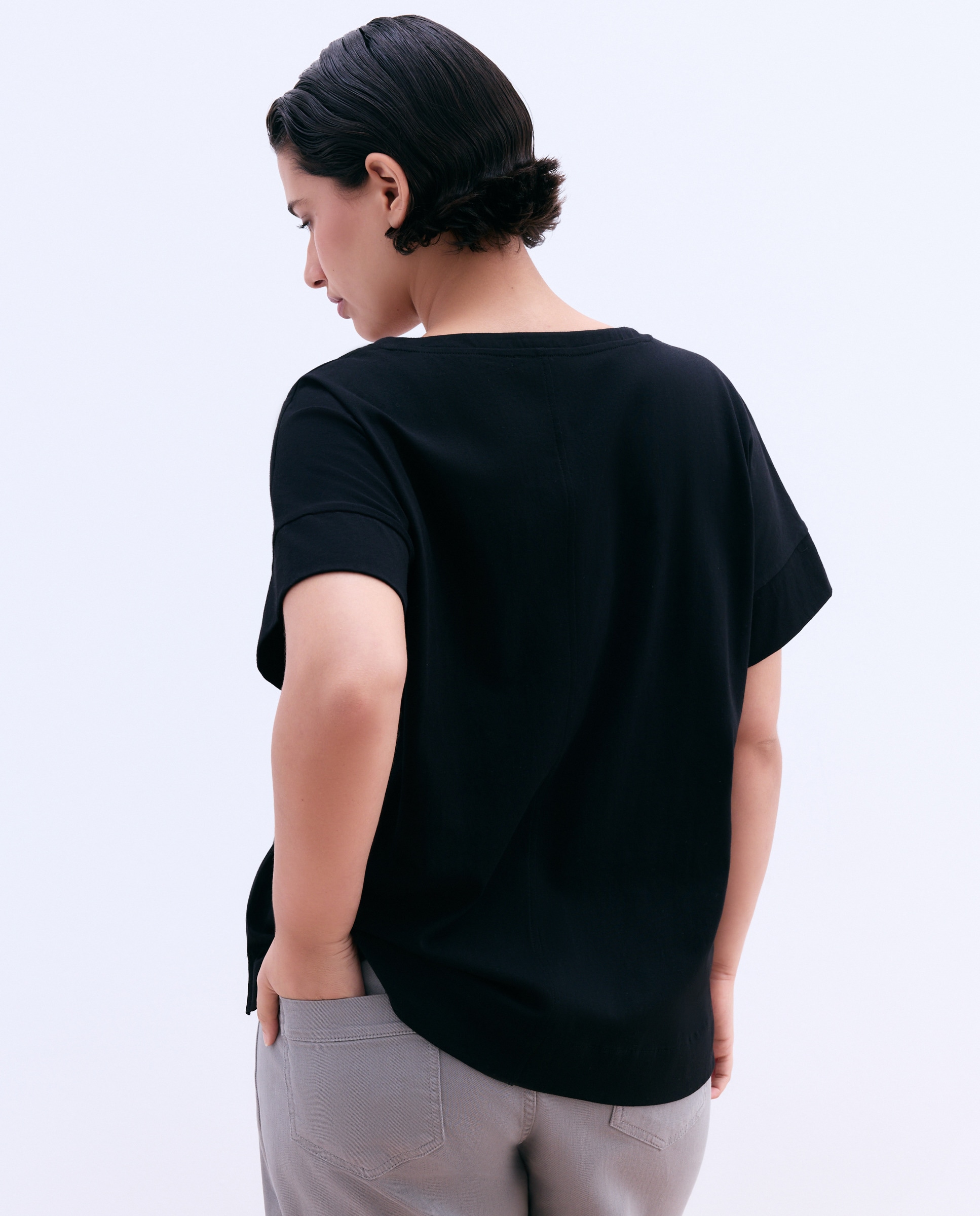 T-shirt de Manga Curta com Tachas Posicionais Preto-3