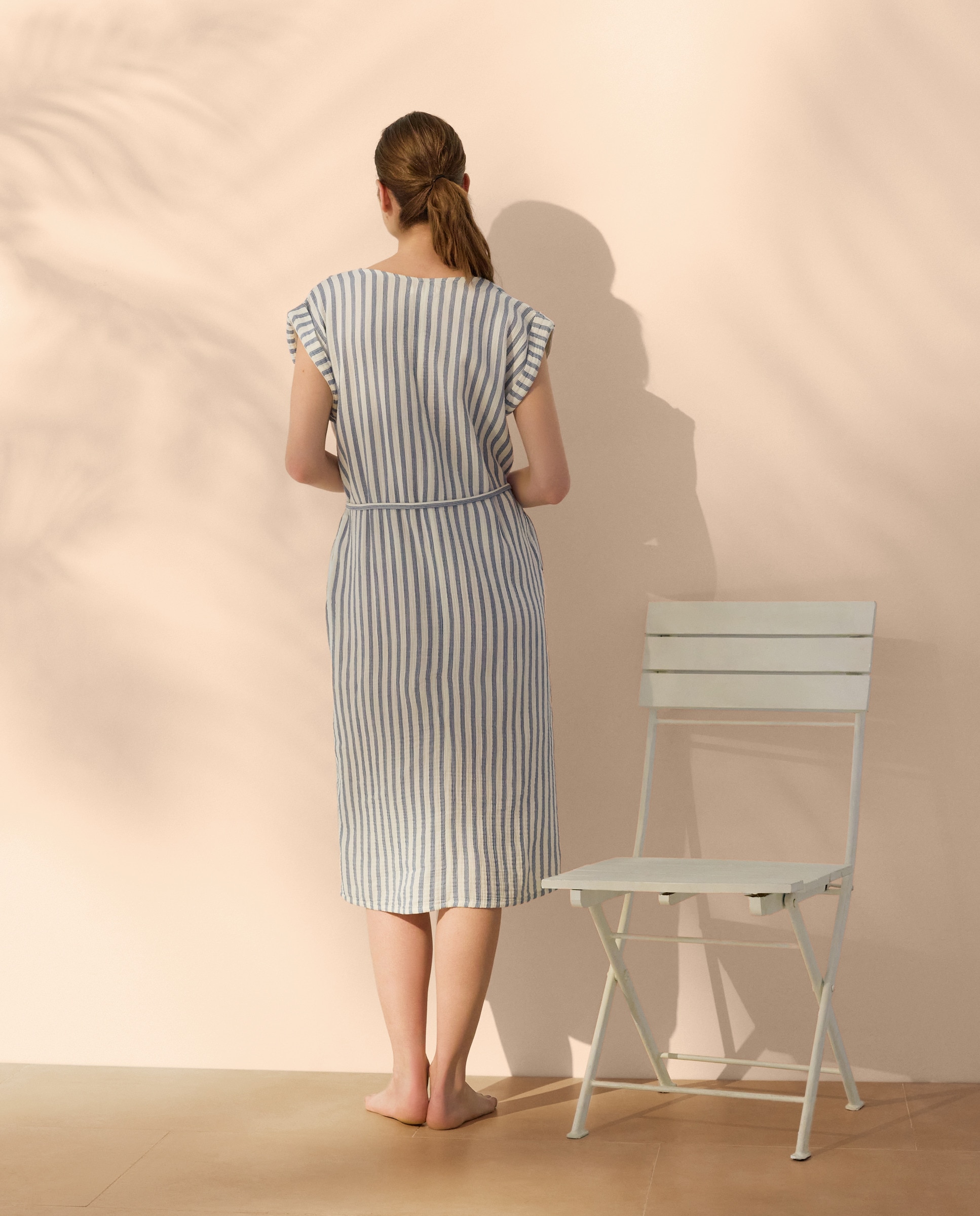 Vestido sem Mangas com Riscas Estampadas Azul-3