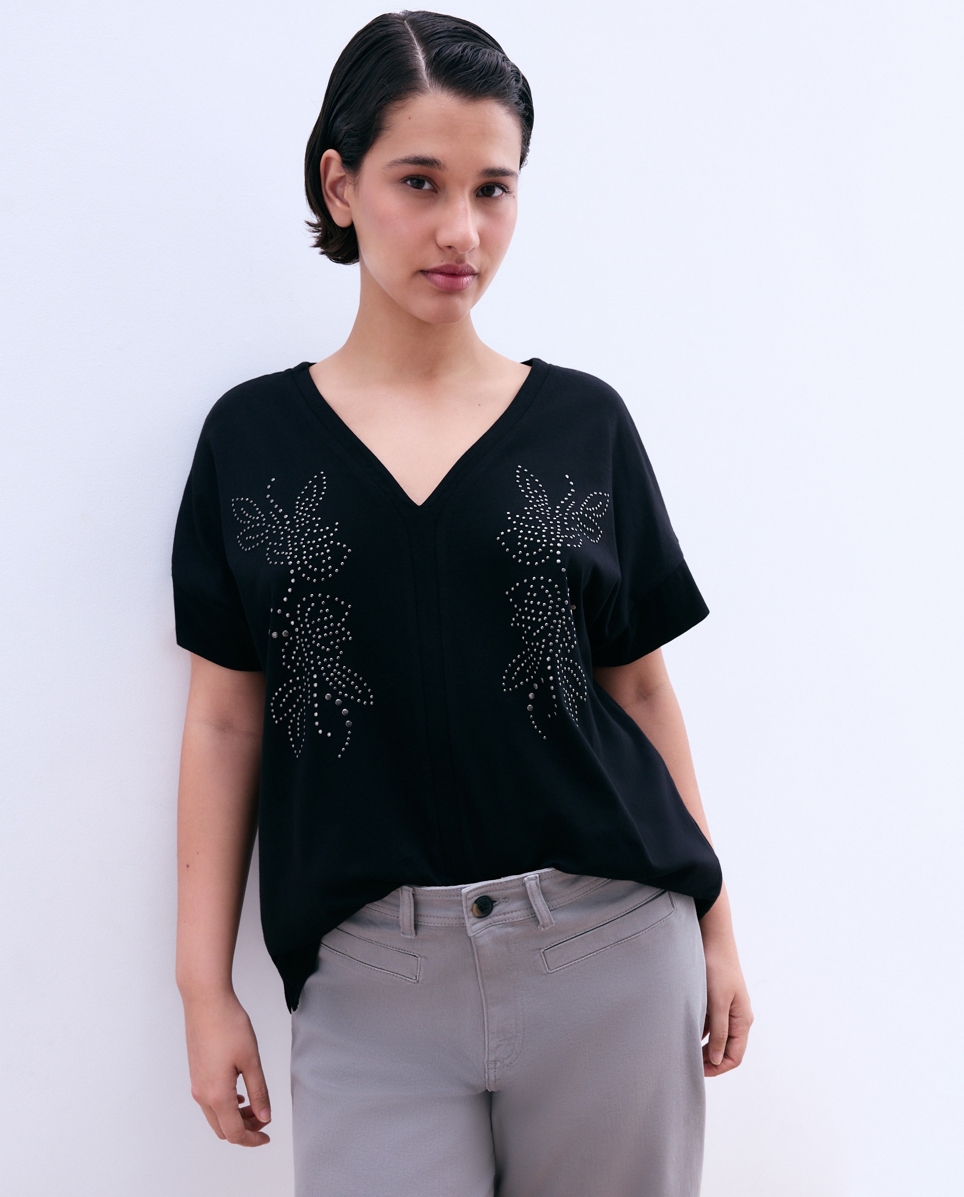 Imagem 0 de T-shirt de Manga Curta com Tachas Posicionais