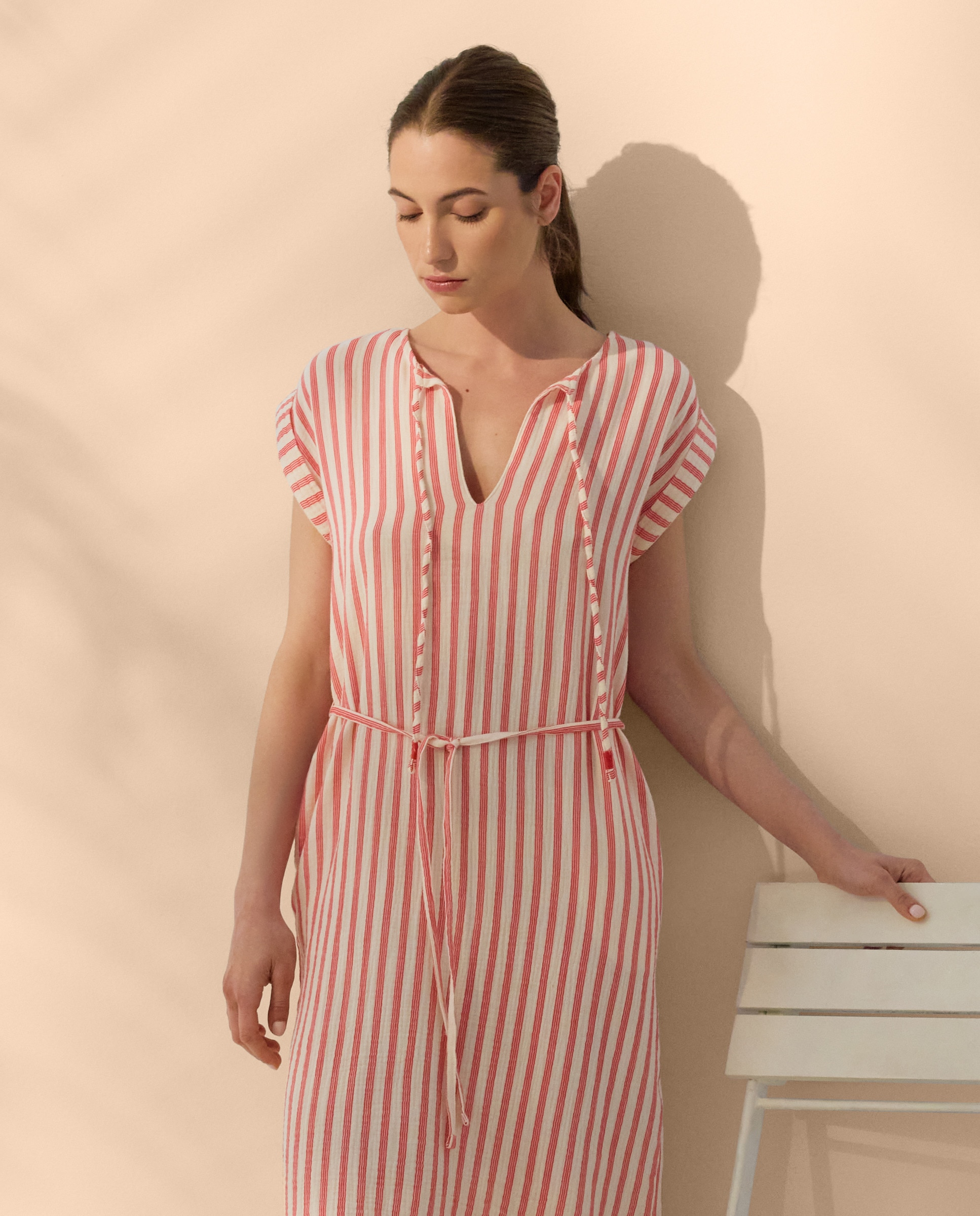 Vestido sem Mangas com Riscas Estampadas Vermelho-2