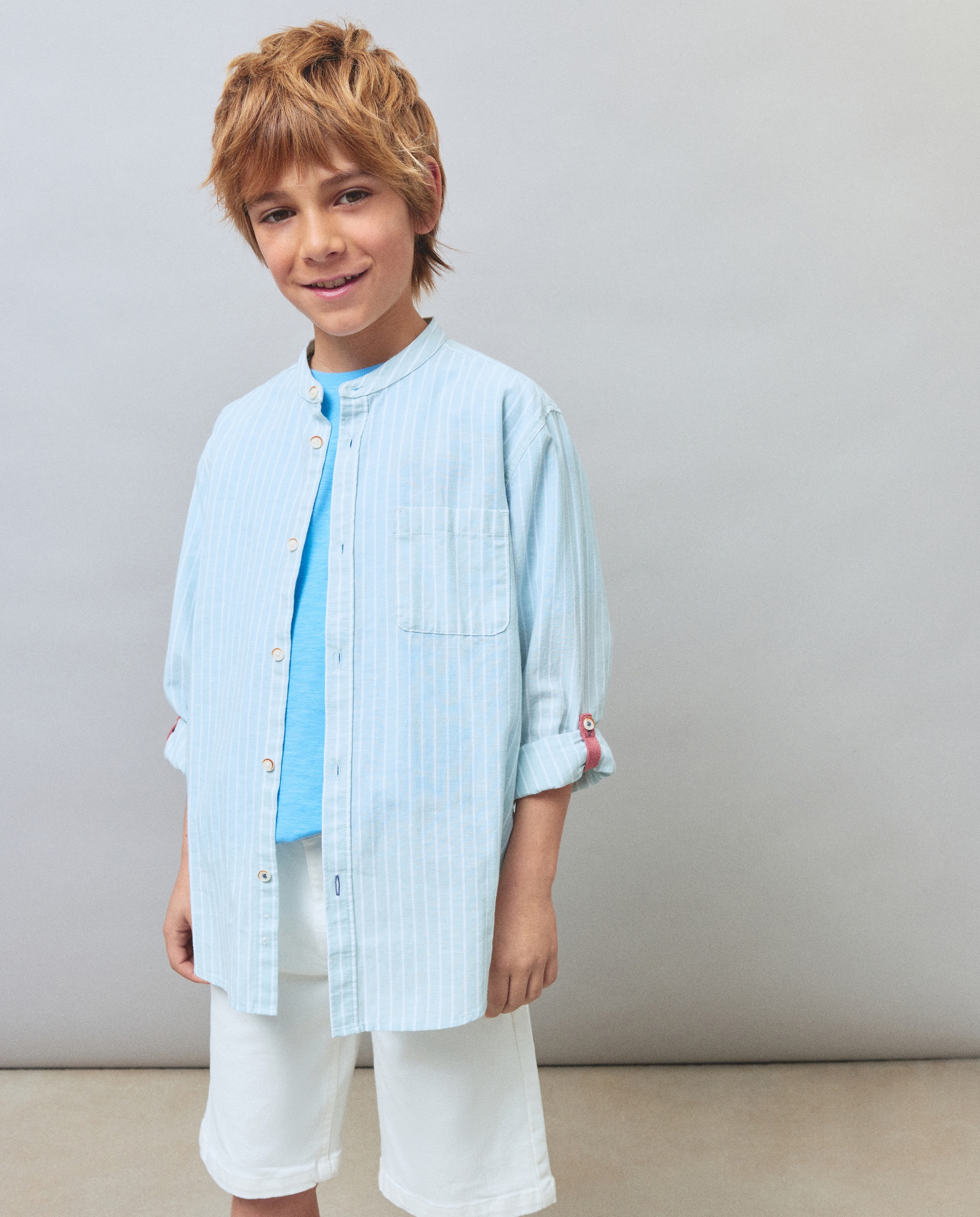 Camisa às Riscas com Gola à Padre Verde-1