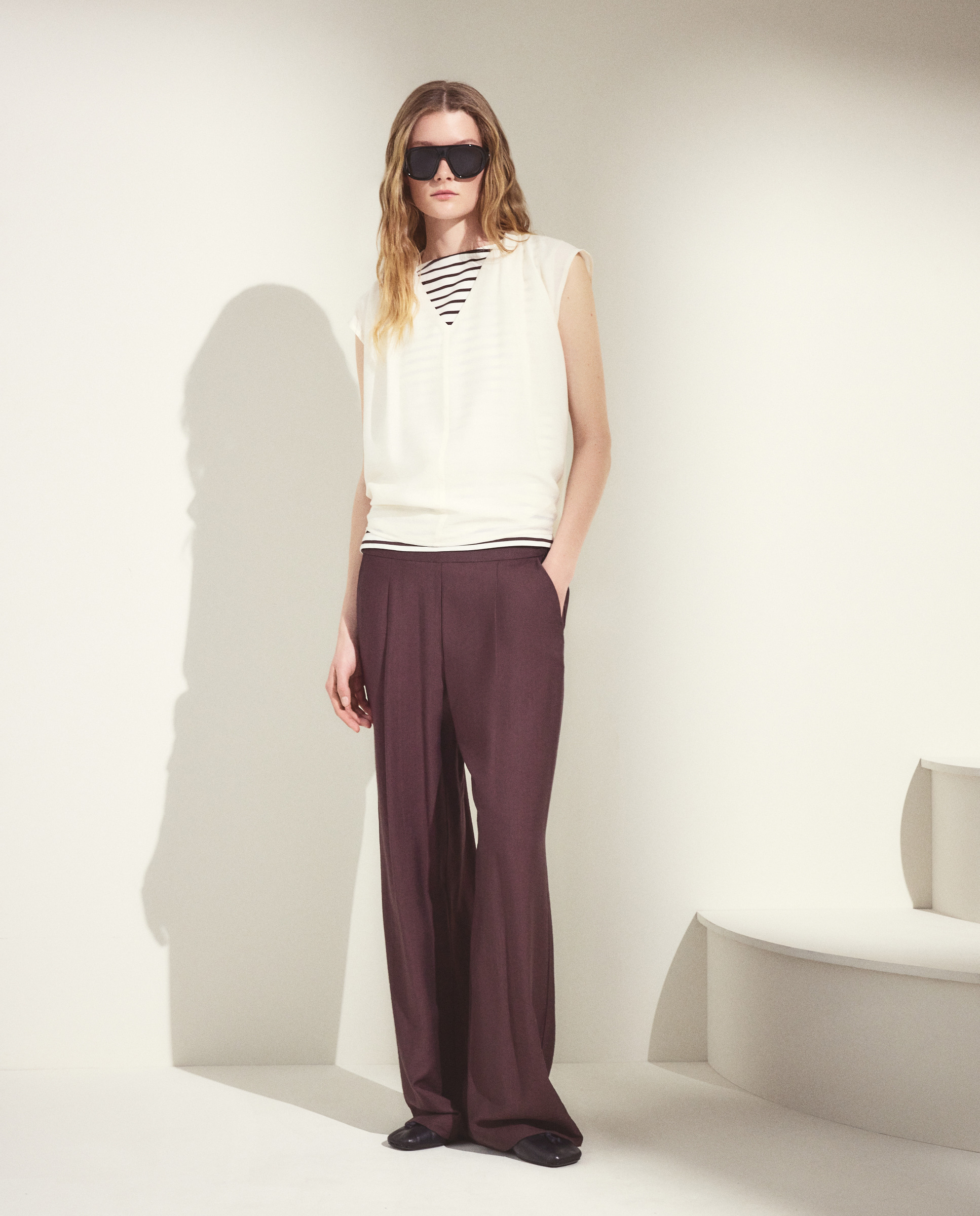 T-shirt com Manga Curta e Decote em Bico com Prega 120 Cru-2