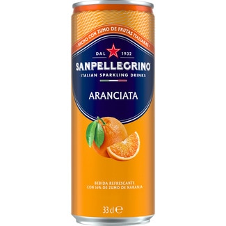 agua mineral natural con gas con zumo natural de naranja a partir de concentrado lata 33 cl - San Pellegrino