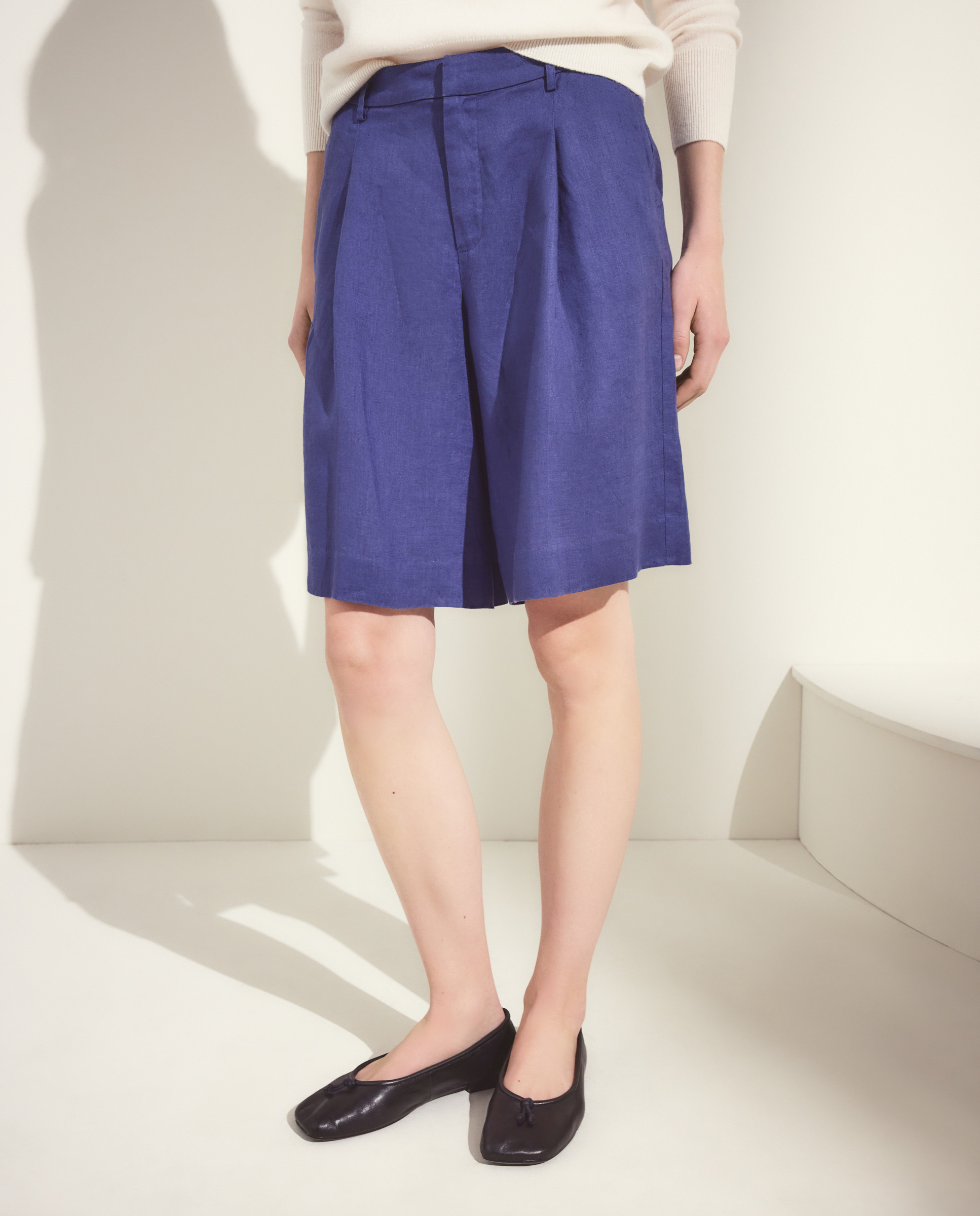 Bermudas Lisas com Prega de Linho Azul-marinho-2