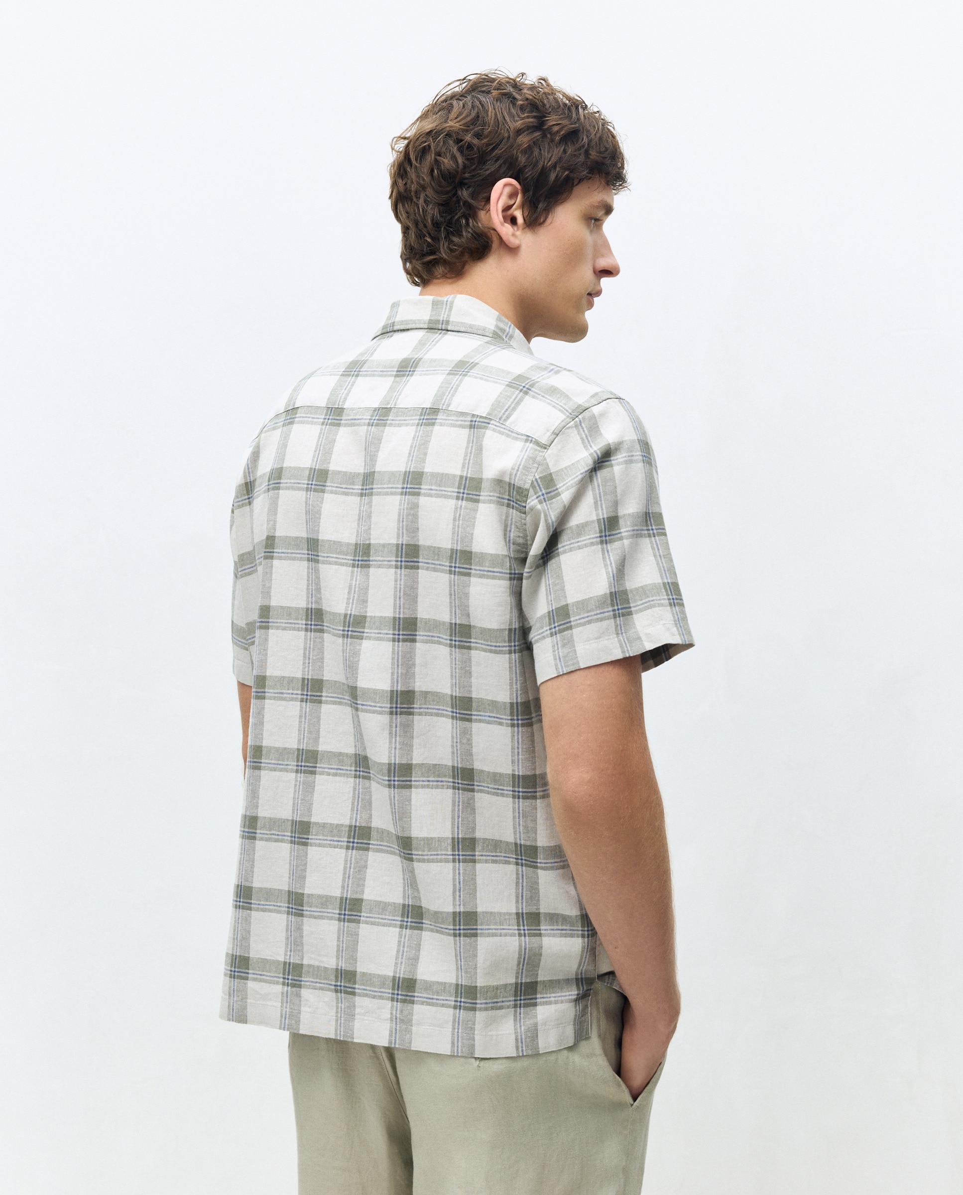 Camisa de Manga Curta Regular Fit em Linho e Algodão aos Quadrados Madrás Verde-claro-3