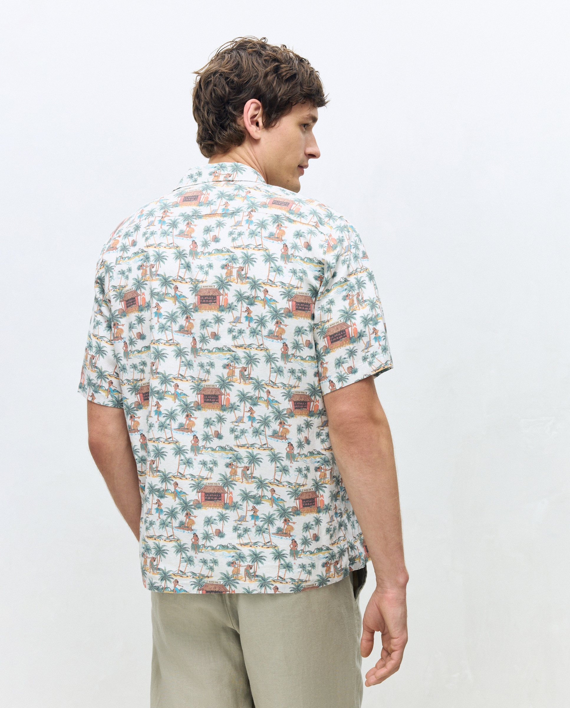 Camisa Bowling de Manga Curta com Estampado Havaiano Multicolor-3