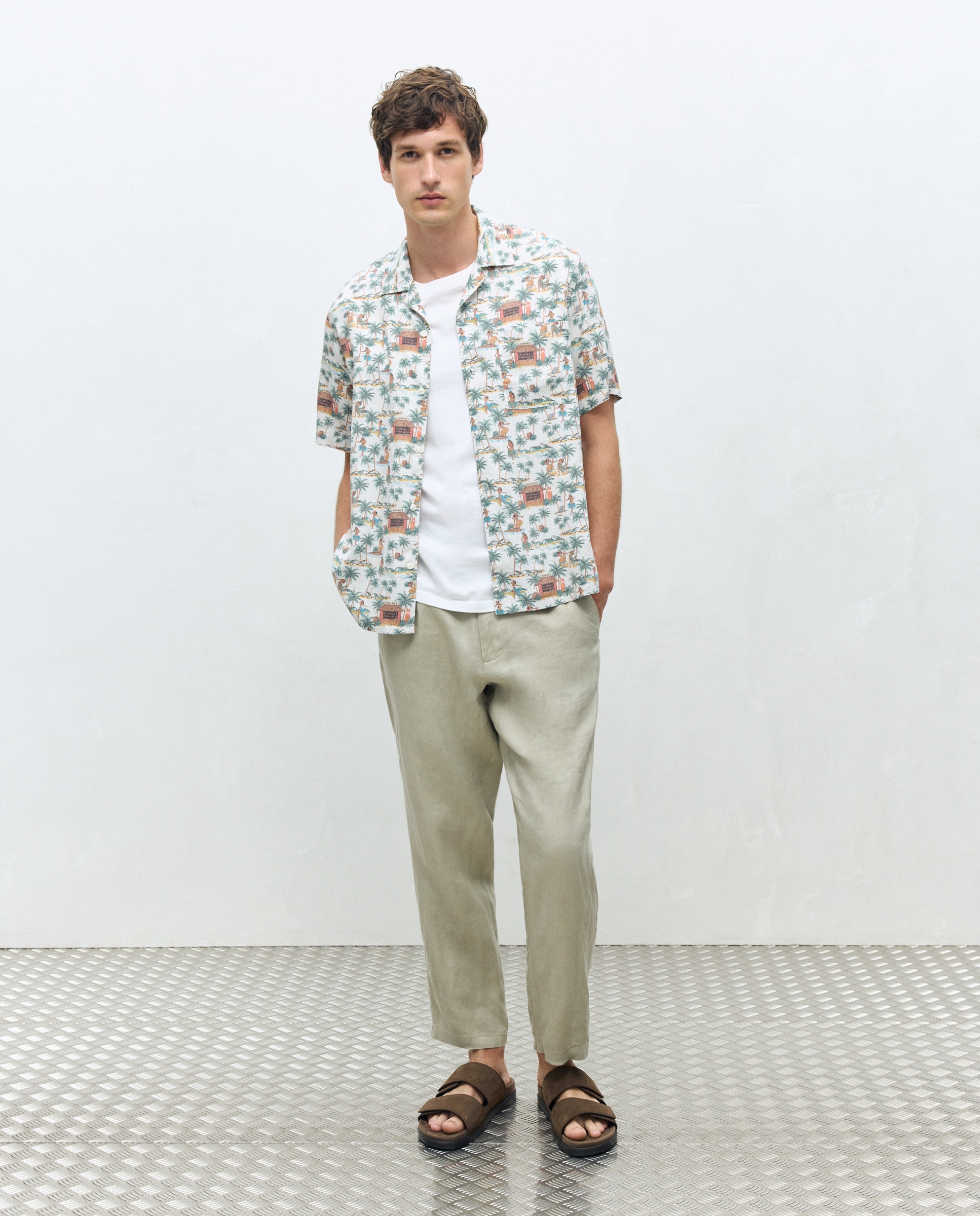 Camisa Bowling de Manga Curta com Estampado Havaiano Multicolor-2
