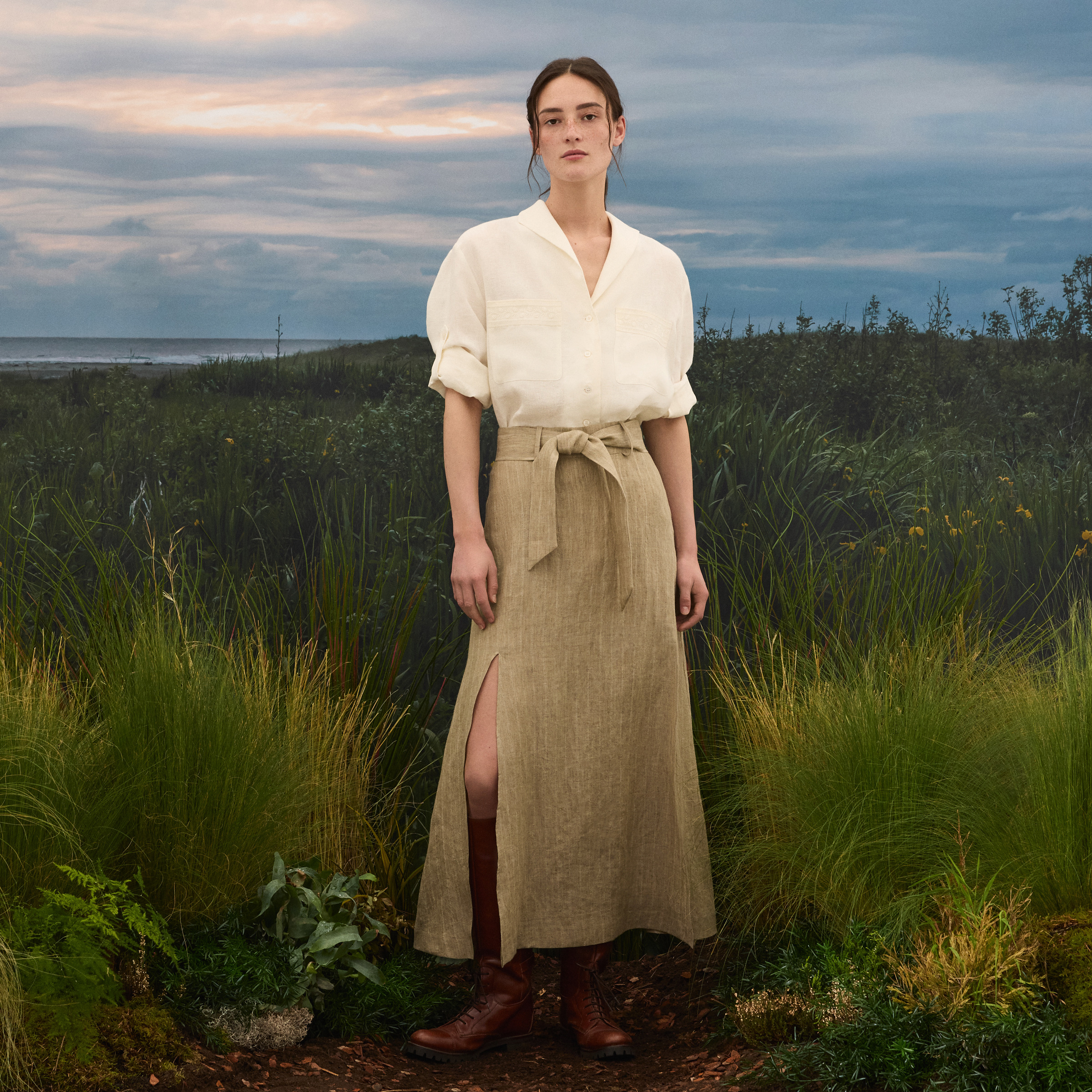 Imagem 0 de Saia de Linho Plissada de Mulher