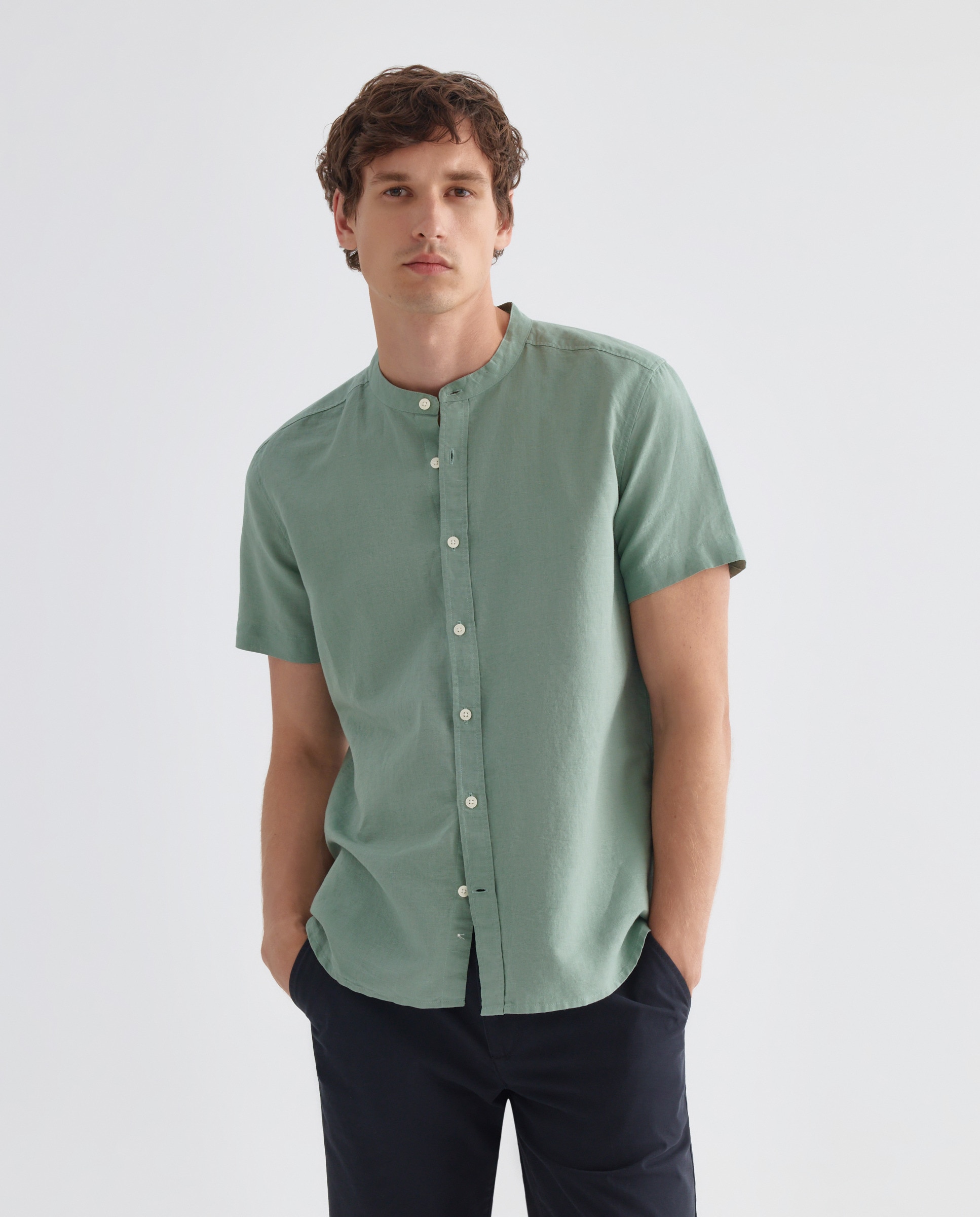 Imagen 0 de Camisa sport manga corta hombre con lino cuello mao