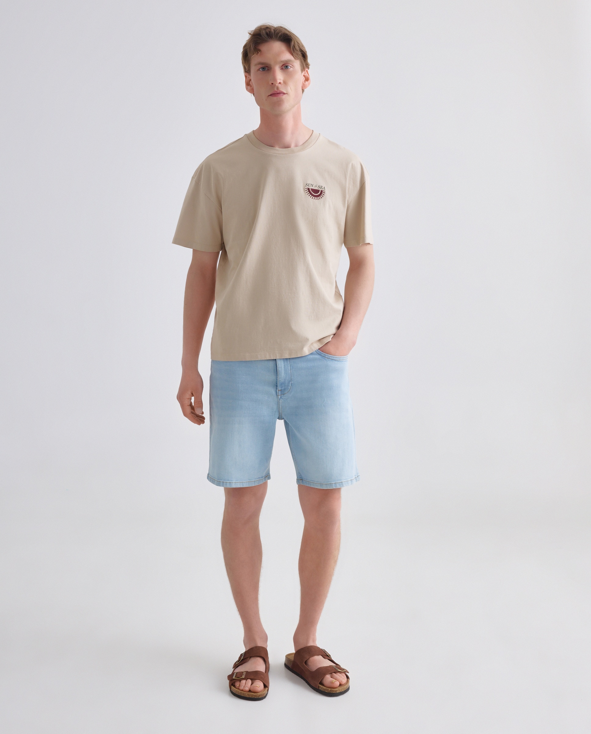 Imagen 0 de Bermuda hombre denim slim fit