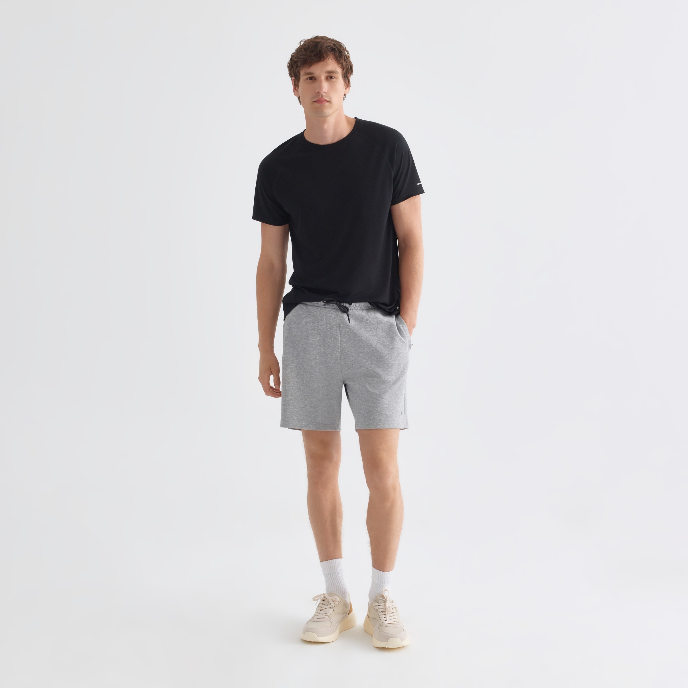Camiseta manga corta ranglán de hombre Negro-2