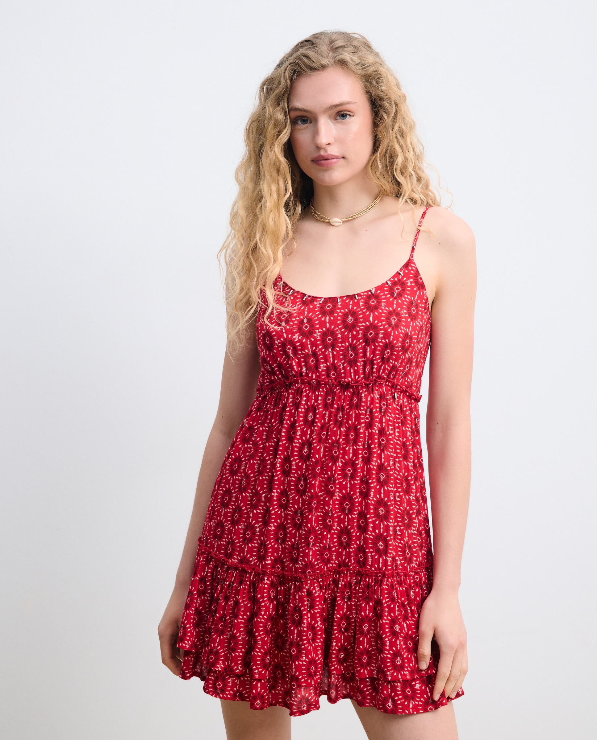 Imagem 0 de Vestido Curto com Costas Cruzadas