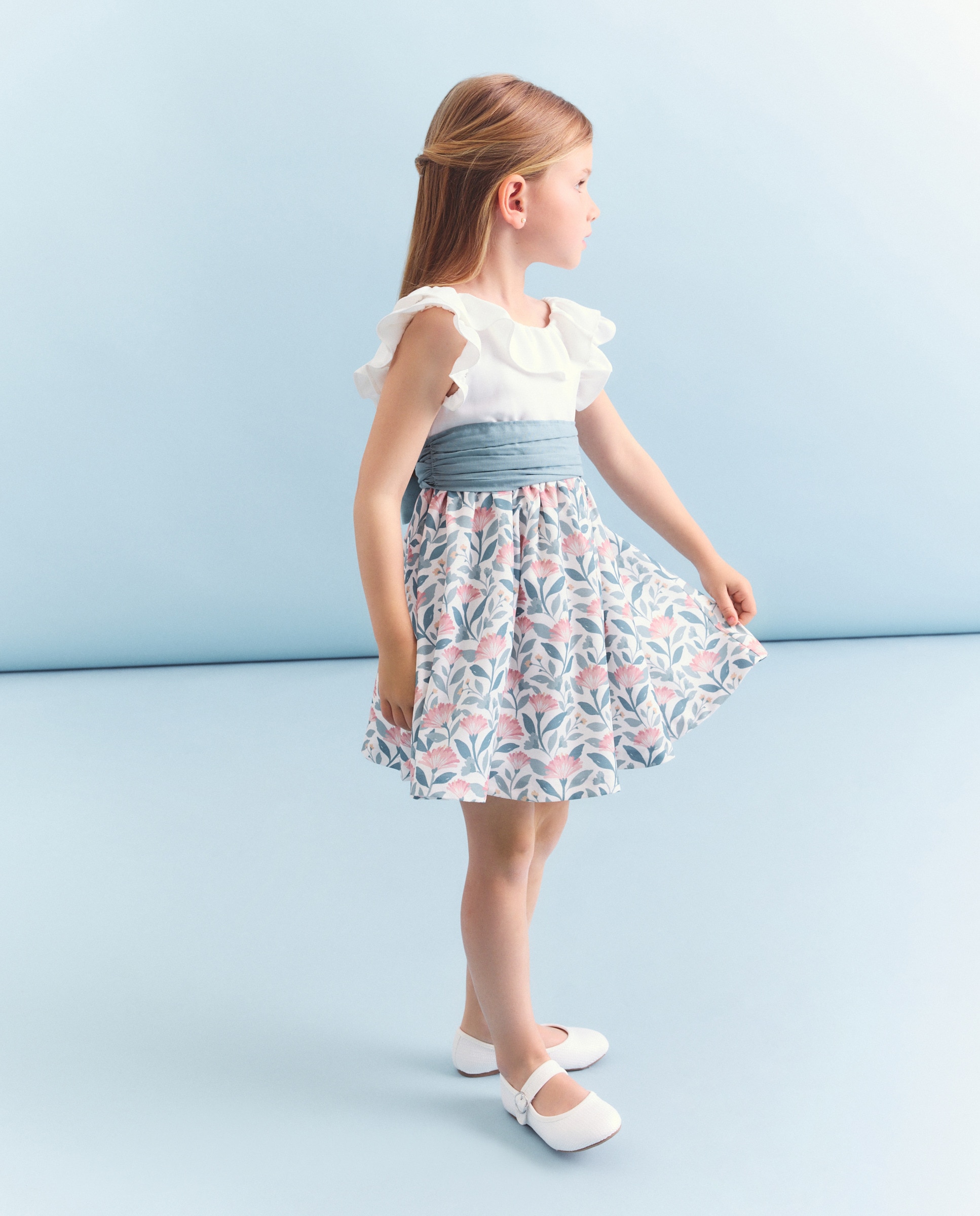 Imagem 0 de Vestido Combinado com Faixa