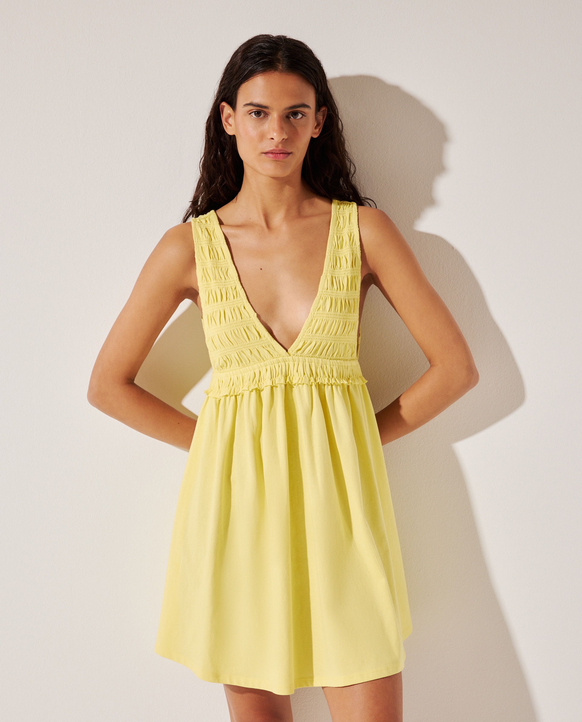 Vestido Curto com Franzidos 300 Amarelo-2