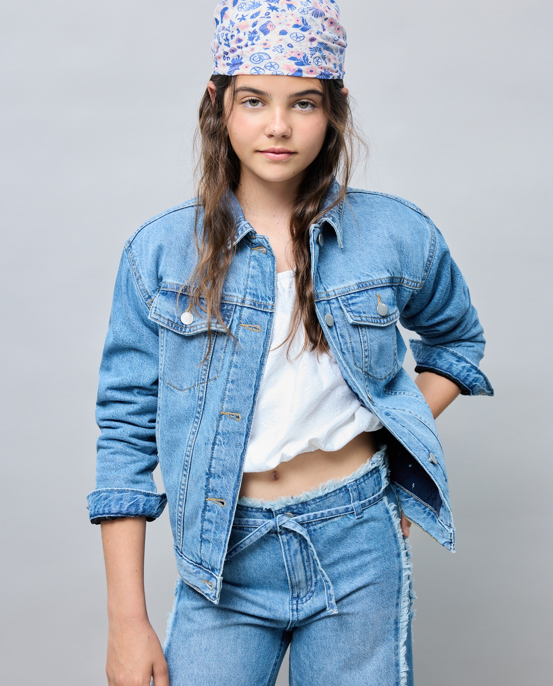 Imagen 0 de Cazadora de niña denim básica acolchada Azul pálido