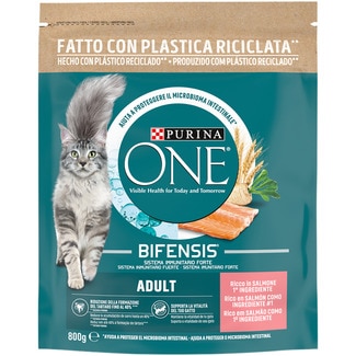 Sterilcat pienso para gatos adultos esterilizados con salmón y trigo bolsa 2,8 kg - Purina One