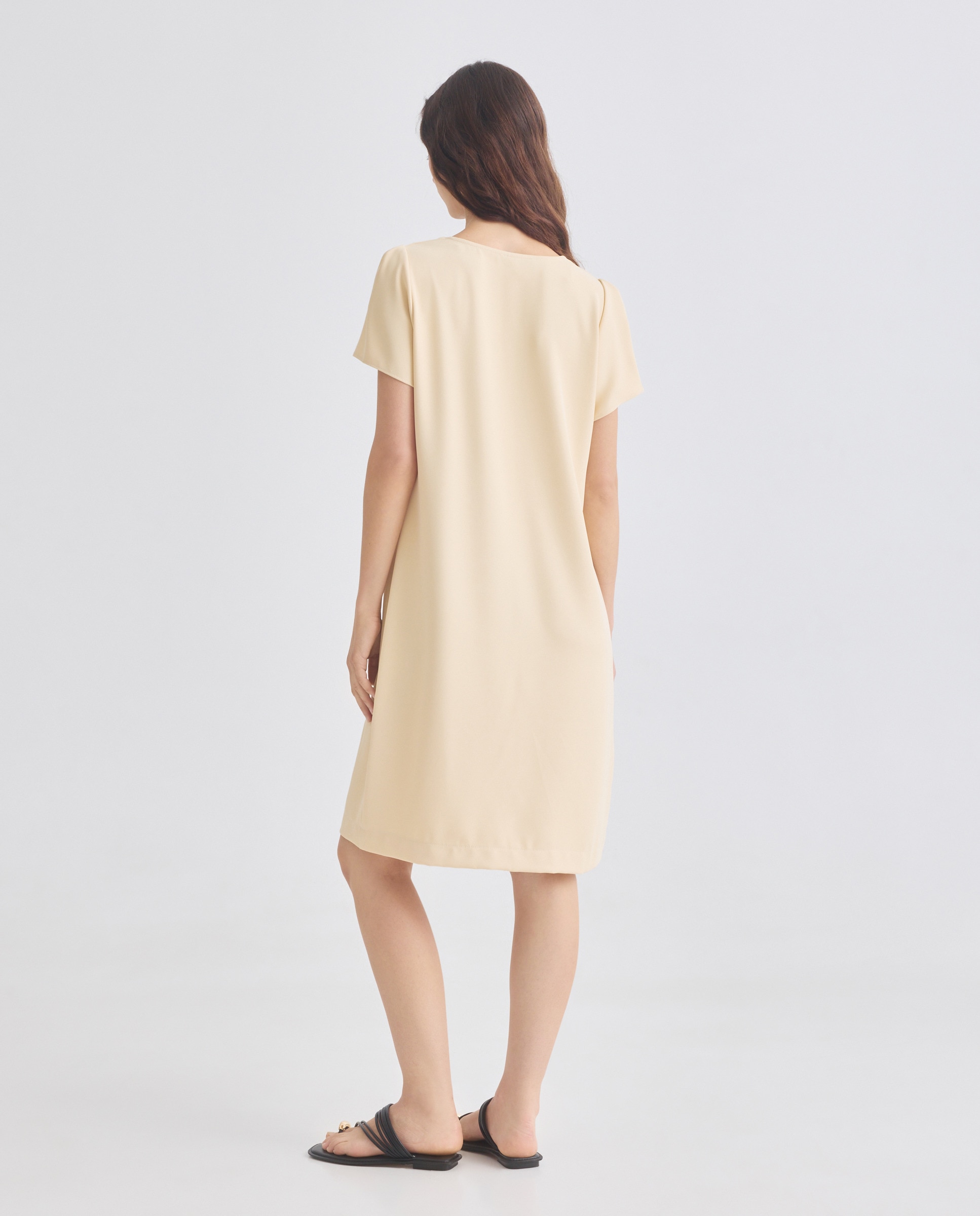 Vestido Liso com Manga Curta Amarelo-3