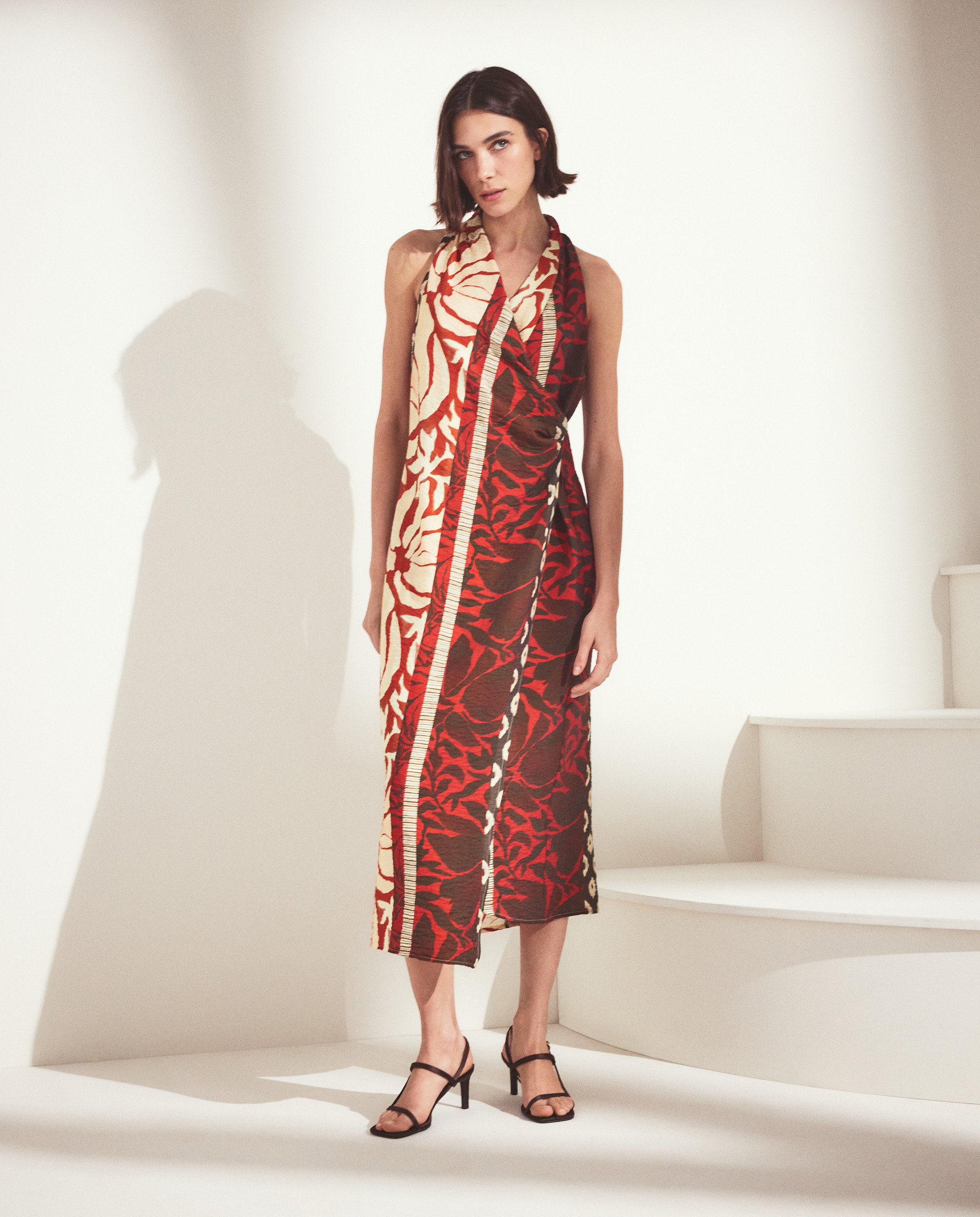 Vestido Estampado sem Mangas Vermelho-2