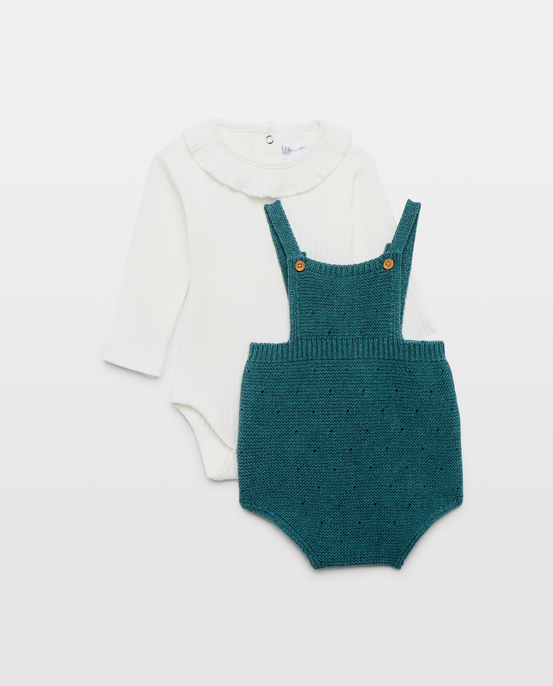 Imagem 0 de Conjunto de 2 Peças de Bebé: jardineiras de Tricot e Body