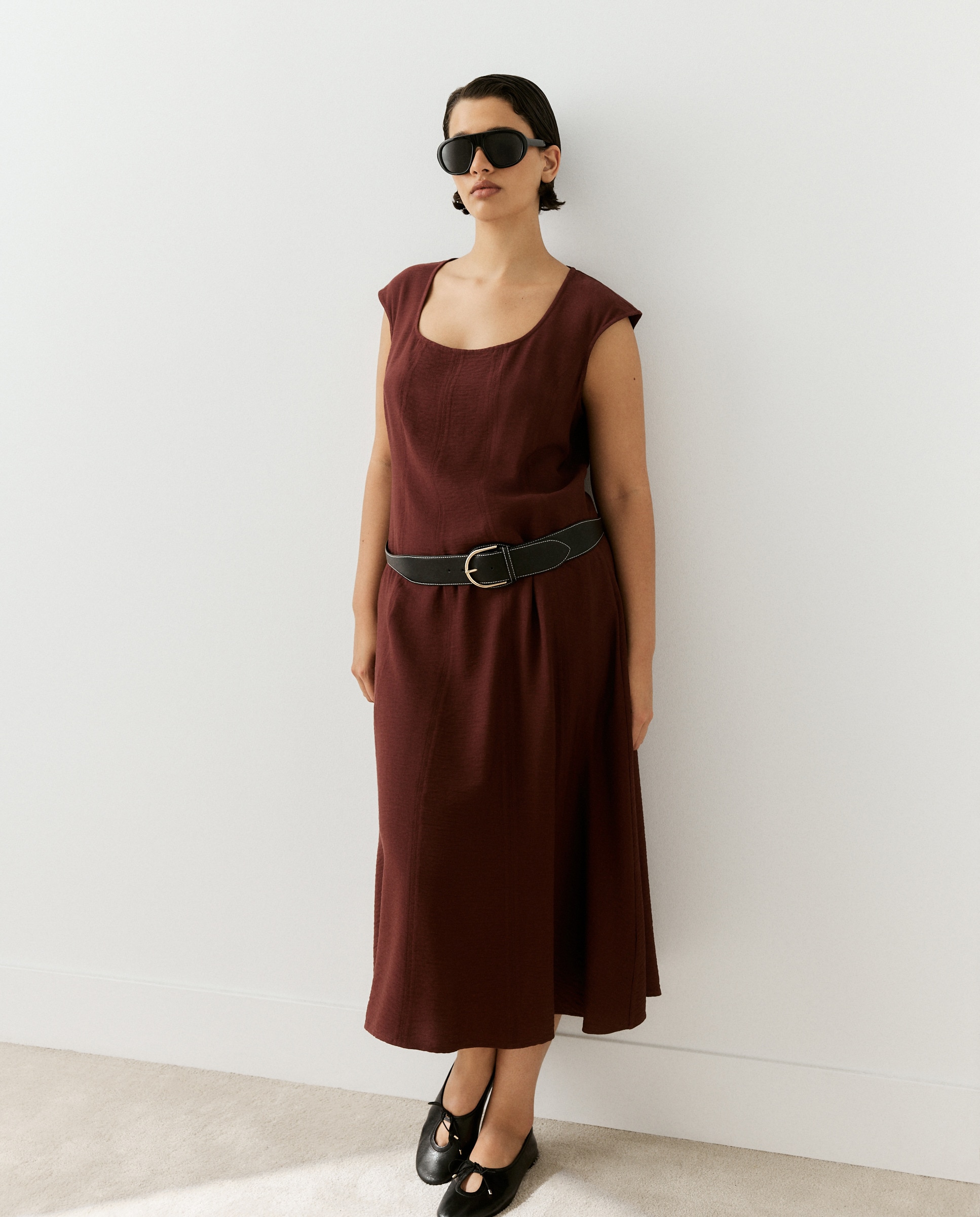 Vestido Midi sem Mangas com Roda Bordeaux-2