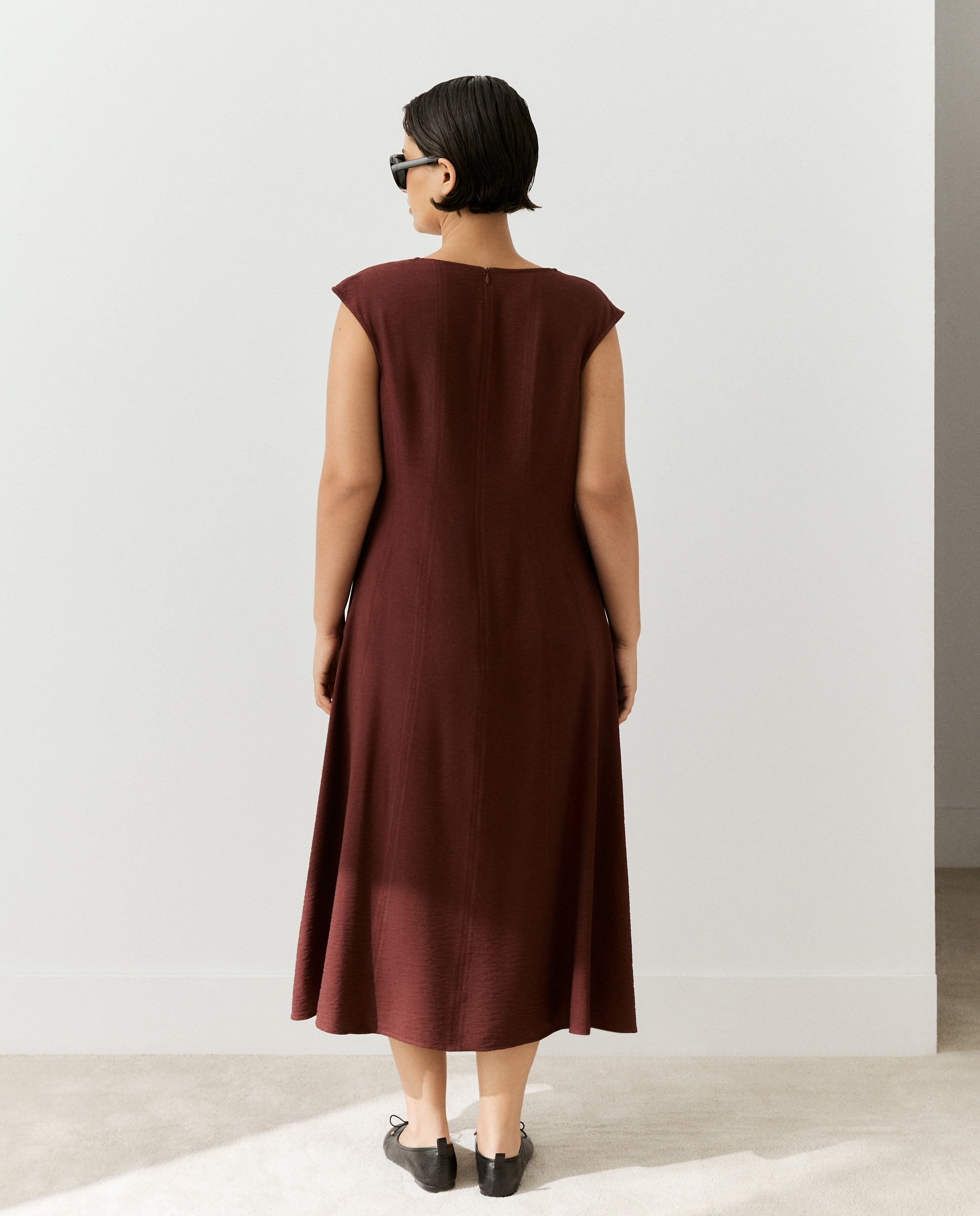Vestido Midi sem Mangas com Roda Bordeaux-3