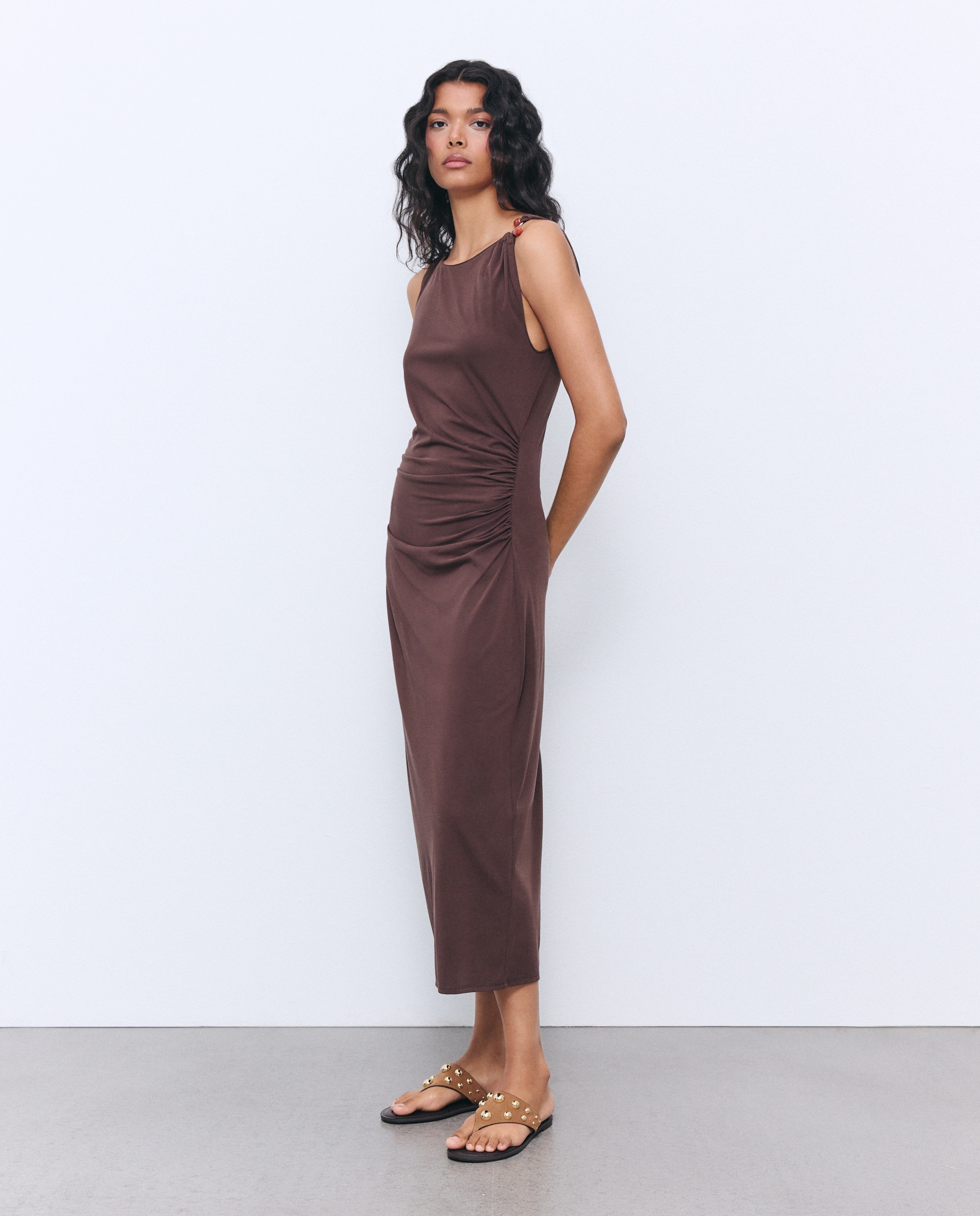 Vestido Midi sem Mangas Castanho-2
