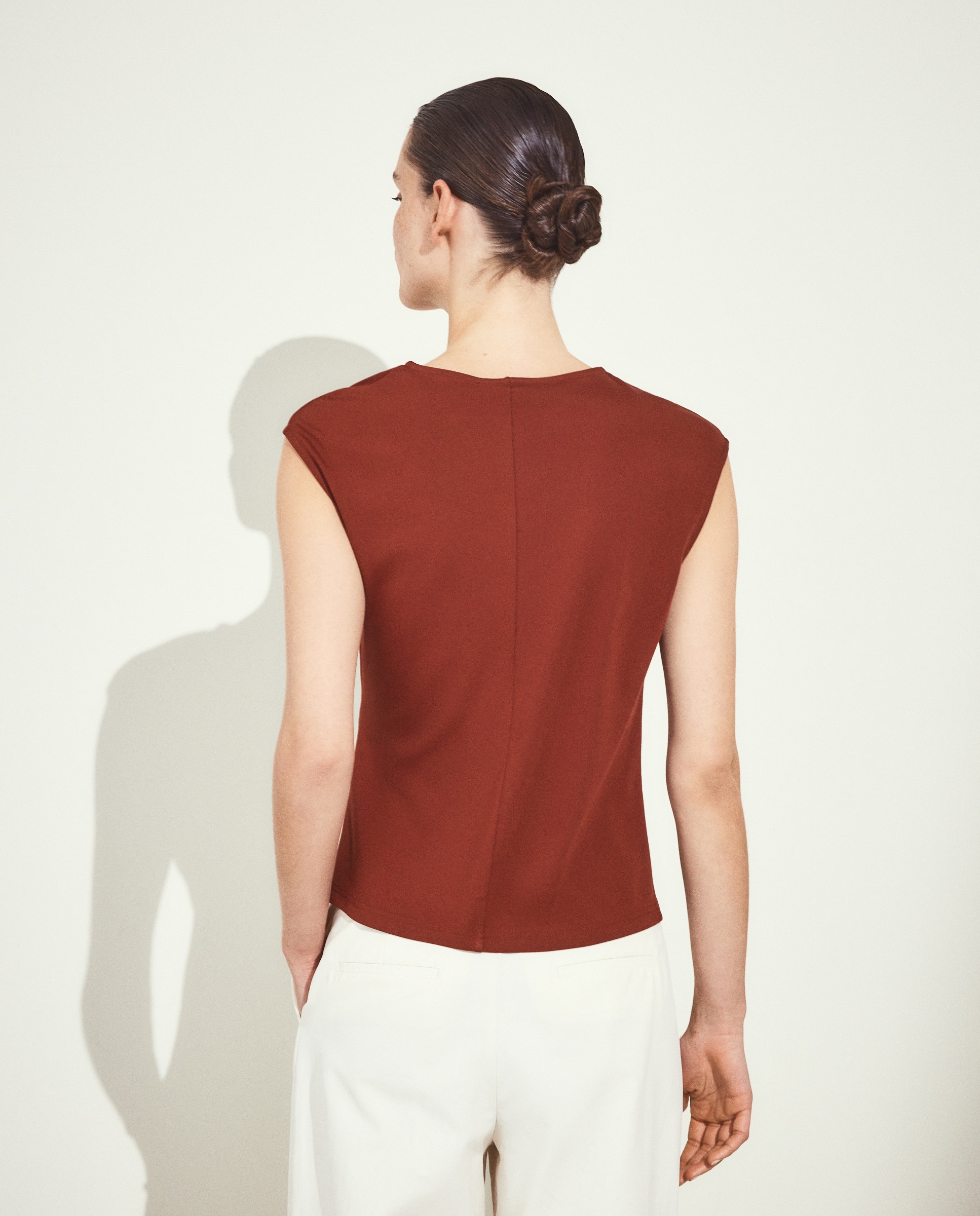 Camiseta sin mangas de mujer con drapeado lateral - Woman El Corte Inglés - 770 Terracota 770 Terracota-3