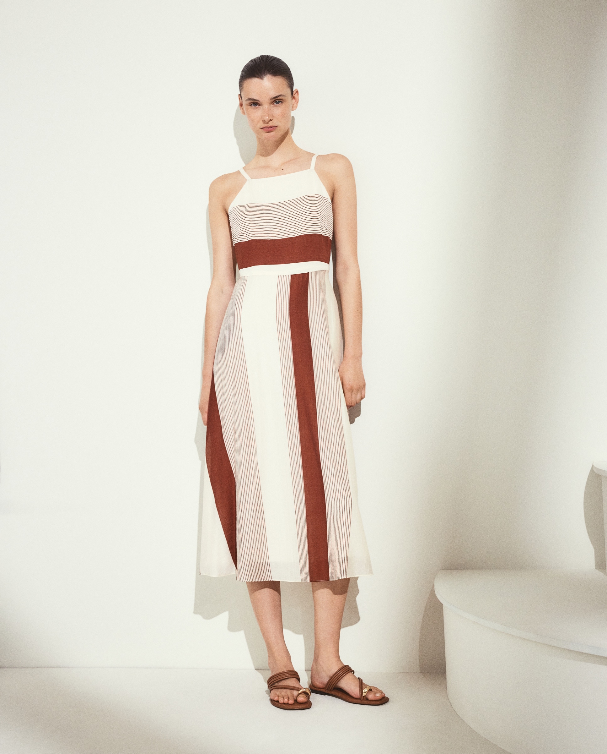 Imagem 0 de Vestido de Alças com Estampado
