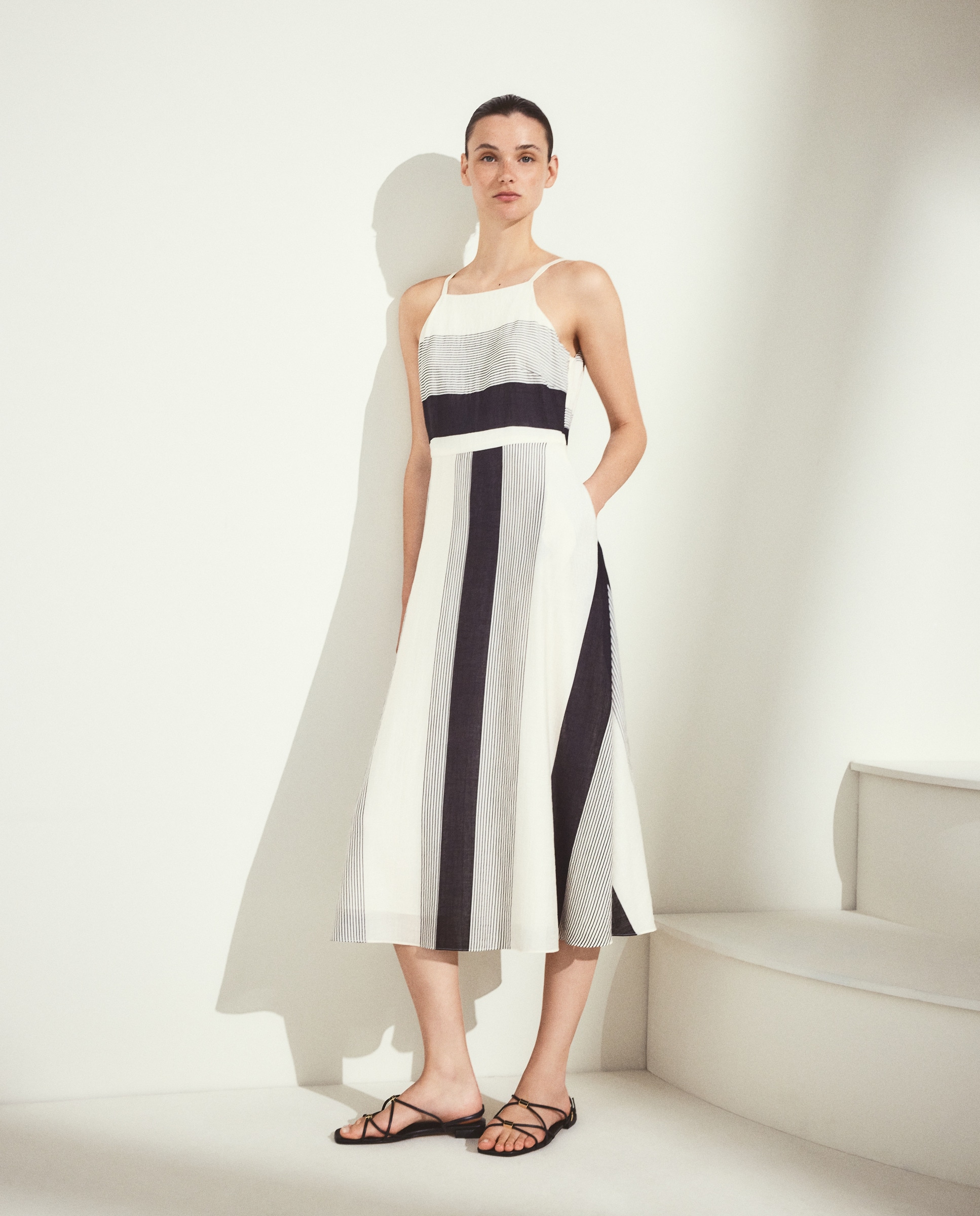 Imagem 0 de Vestido de Alças com Estampado