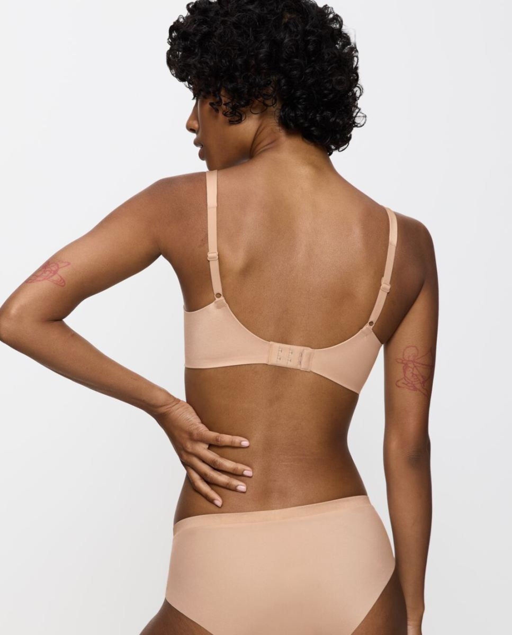 Soutien de Copa Moldada com Aro e Tacto Suave Nude-2