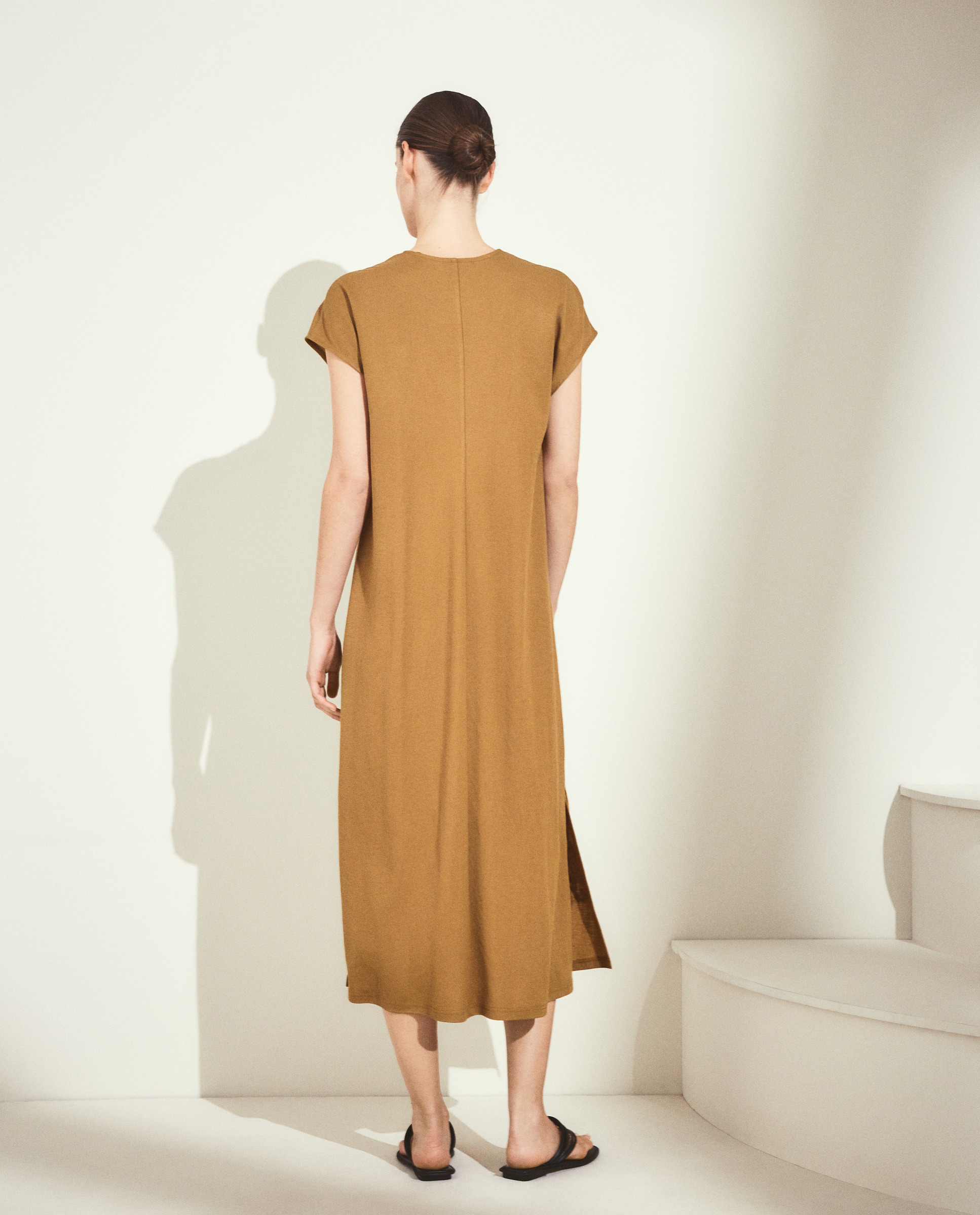 Vestido com Manga Curta e Decote em Bico 440 Azulão-3