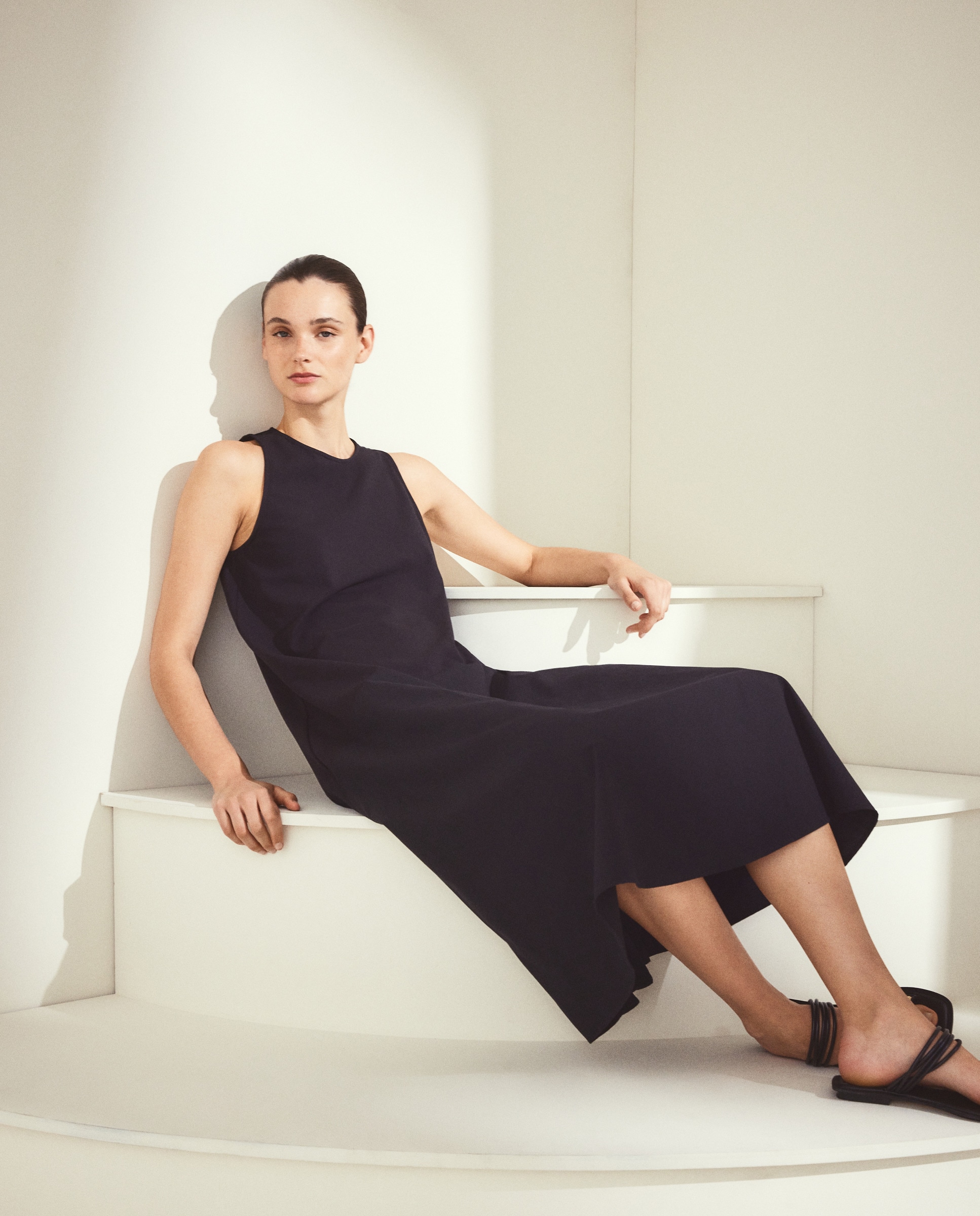 Vestido Combinado Circular Preto-4