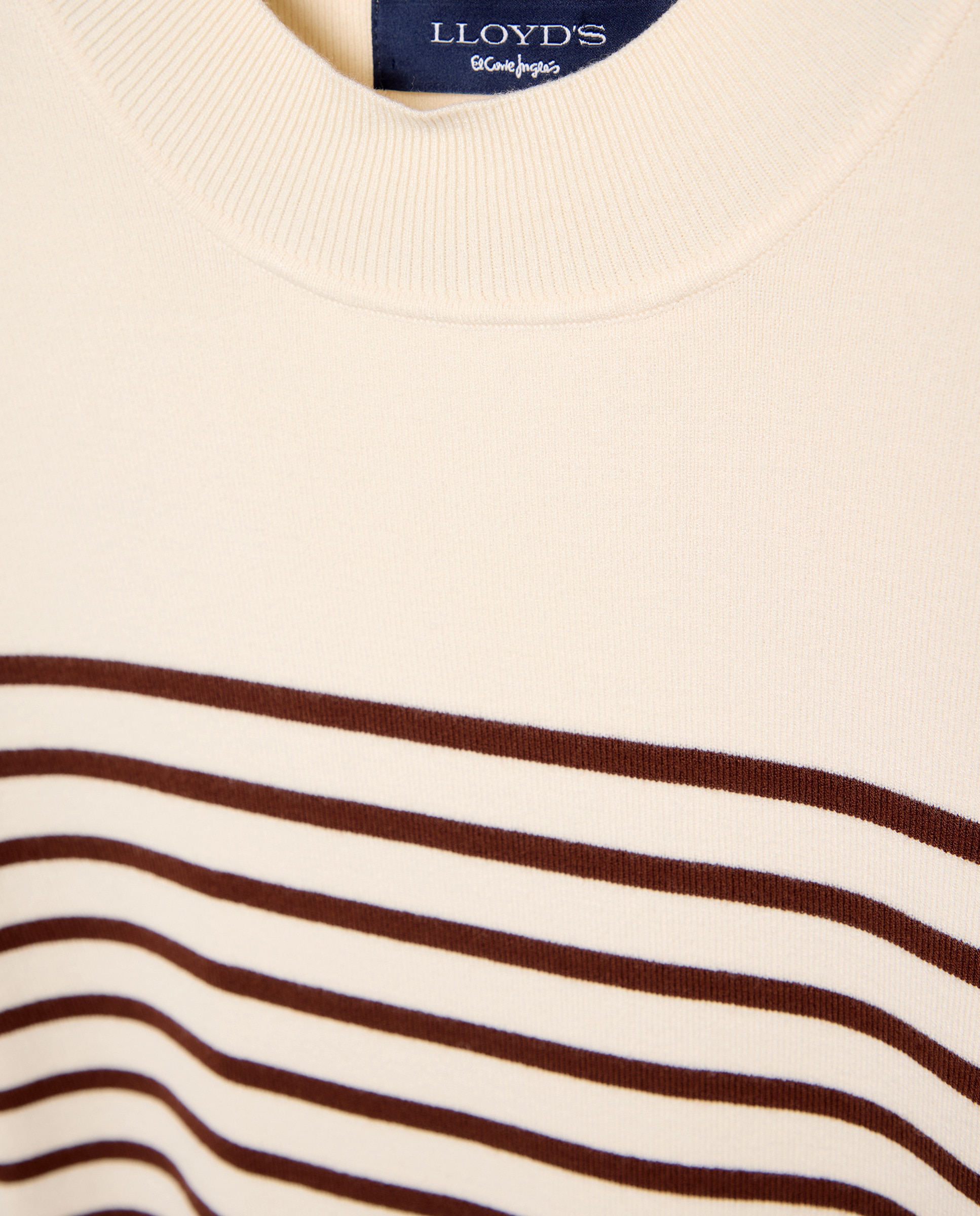 Camisola de Malha com Manga Curta e Meia Gola Branco-2