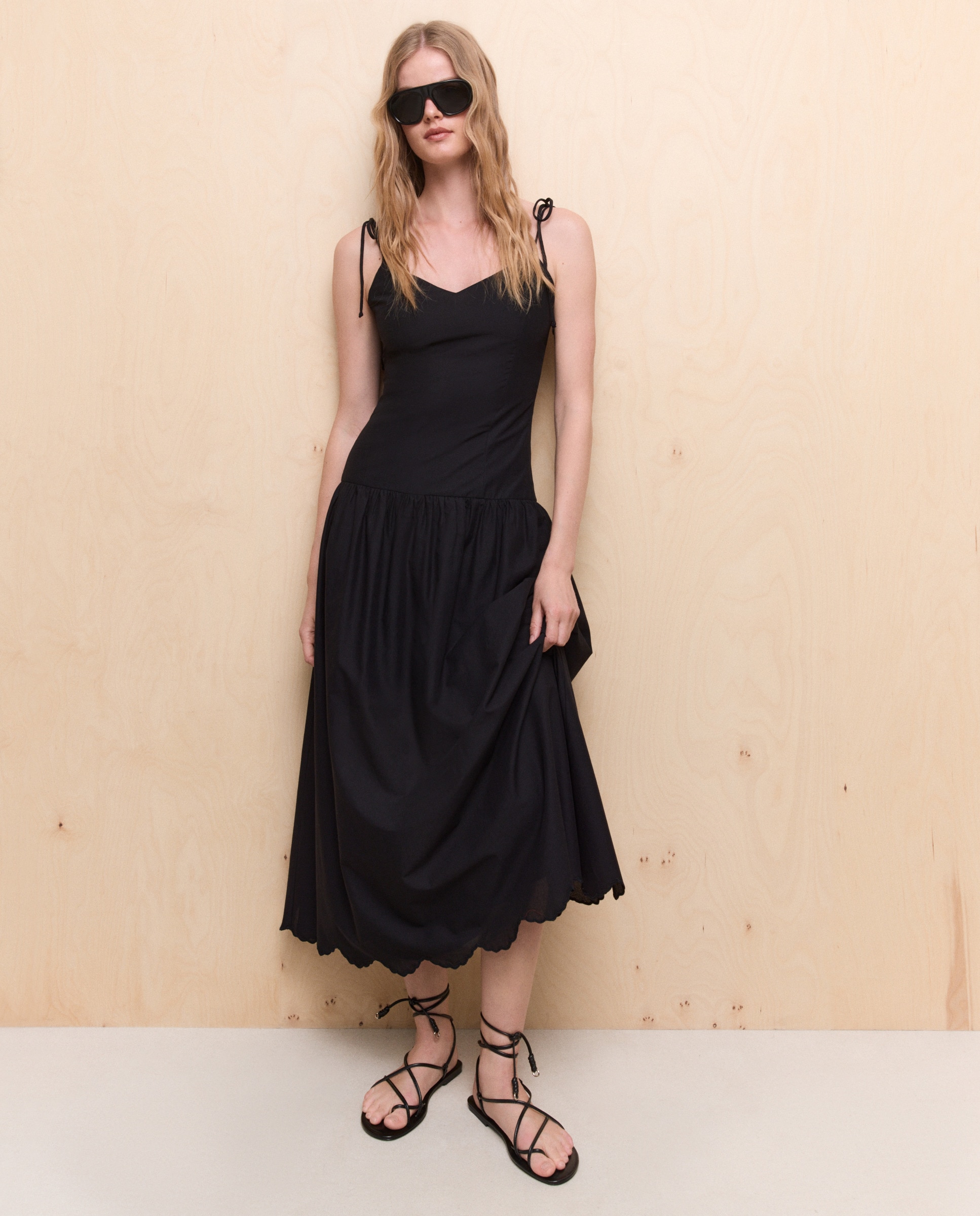 Vestido Comprido de Popelina com Bordado Preto-1
