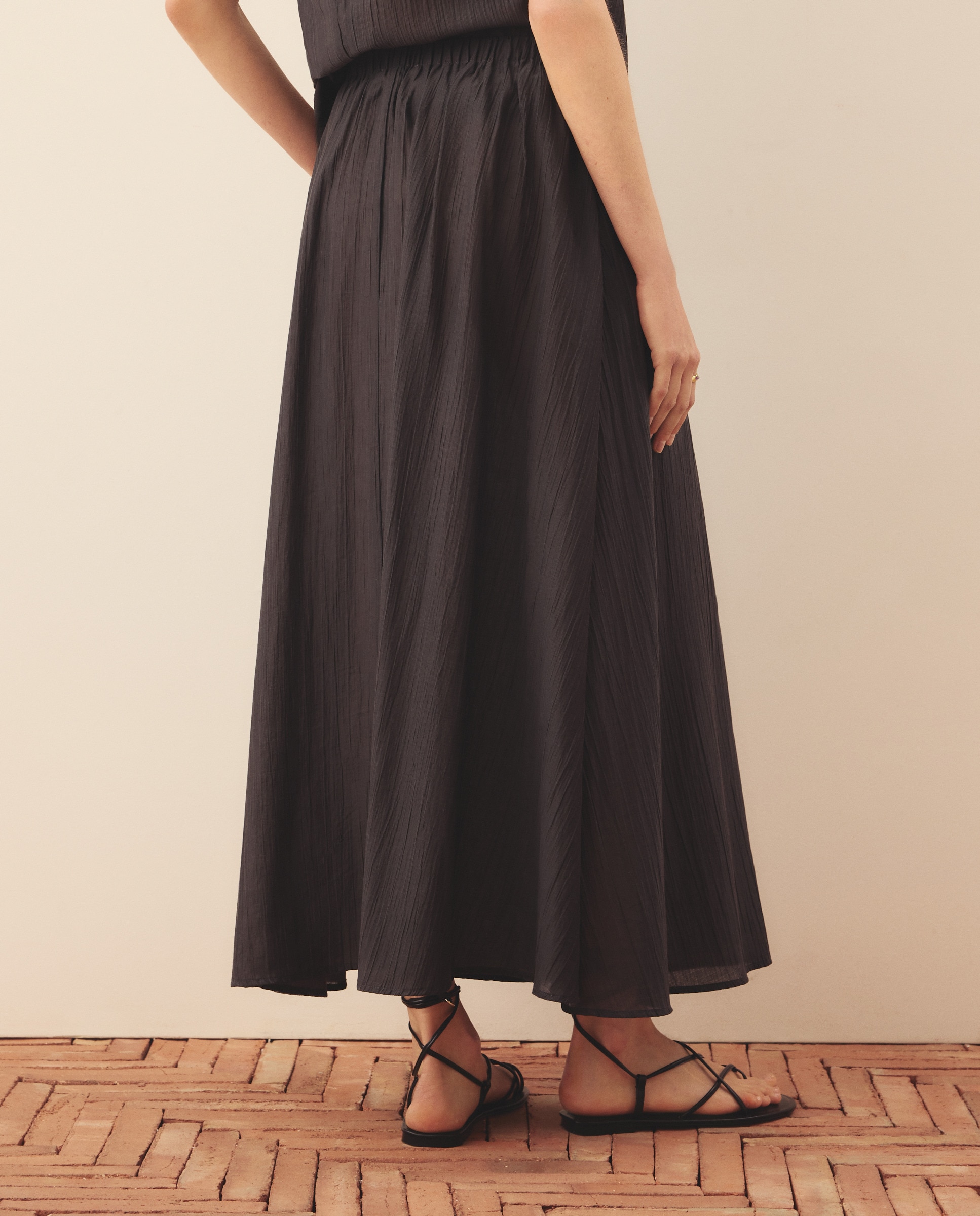 Saia Comprida Lisa Chumbo-3