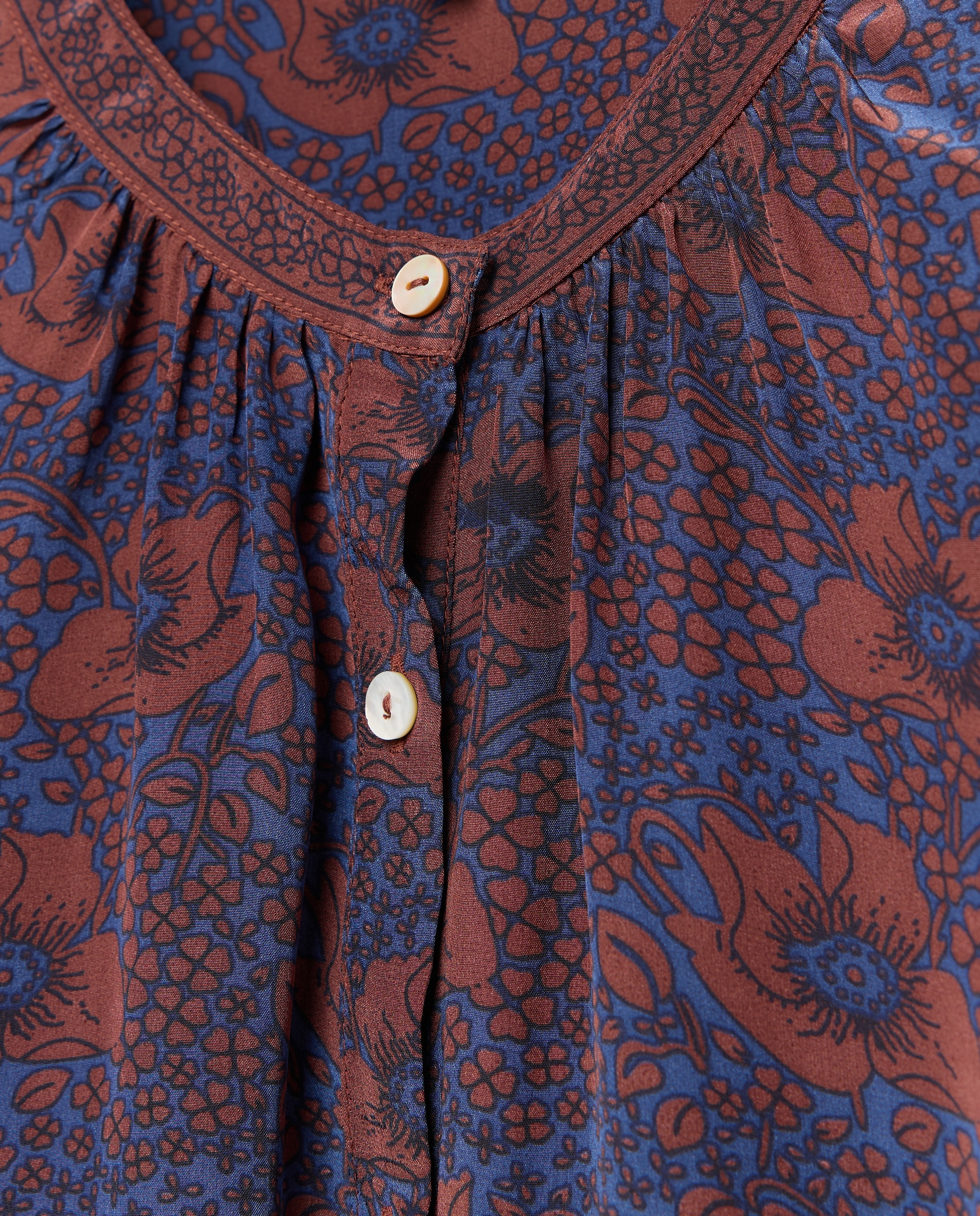 Blusa estampada de mulher Castanho-2