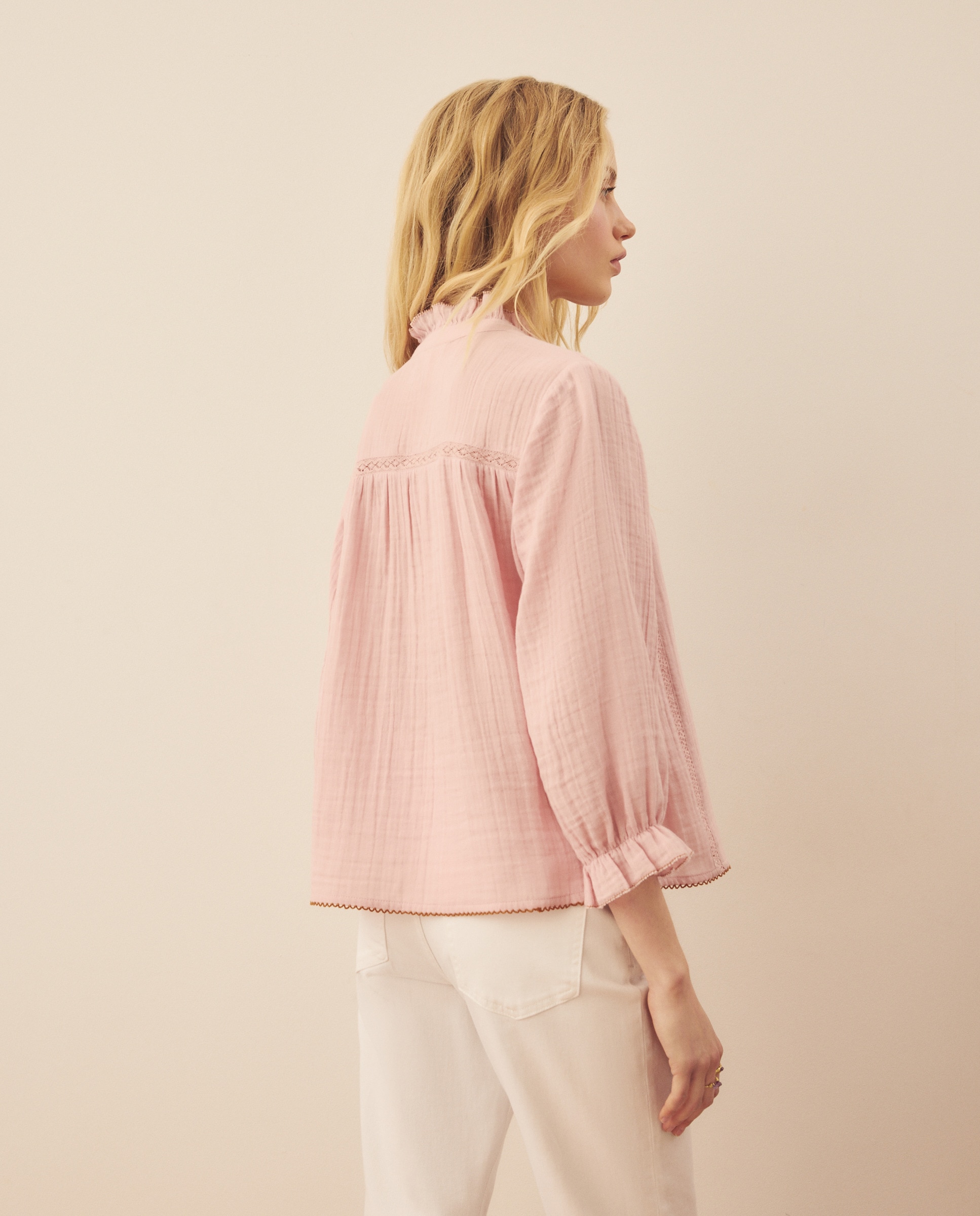 Blusa com Renda e Folho 200 Rosa-3