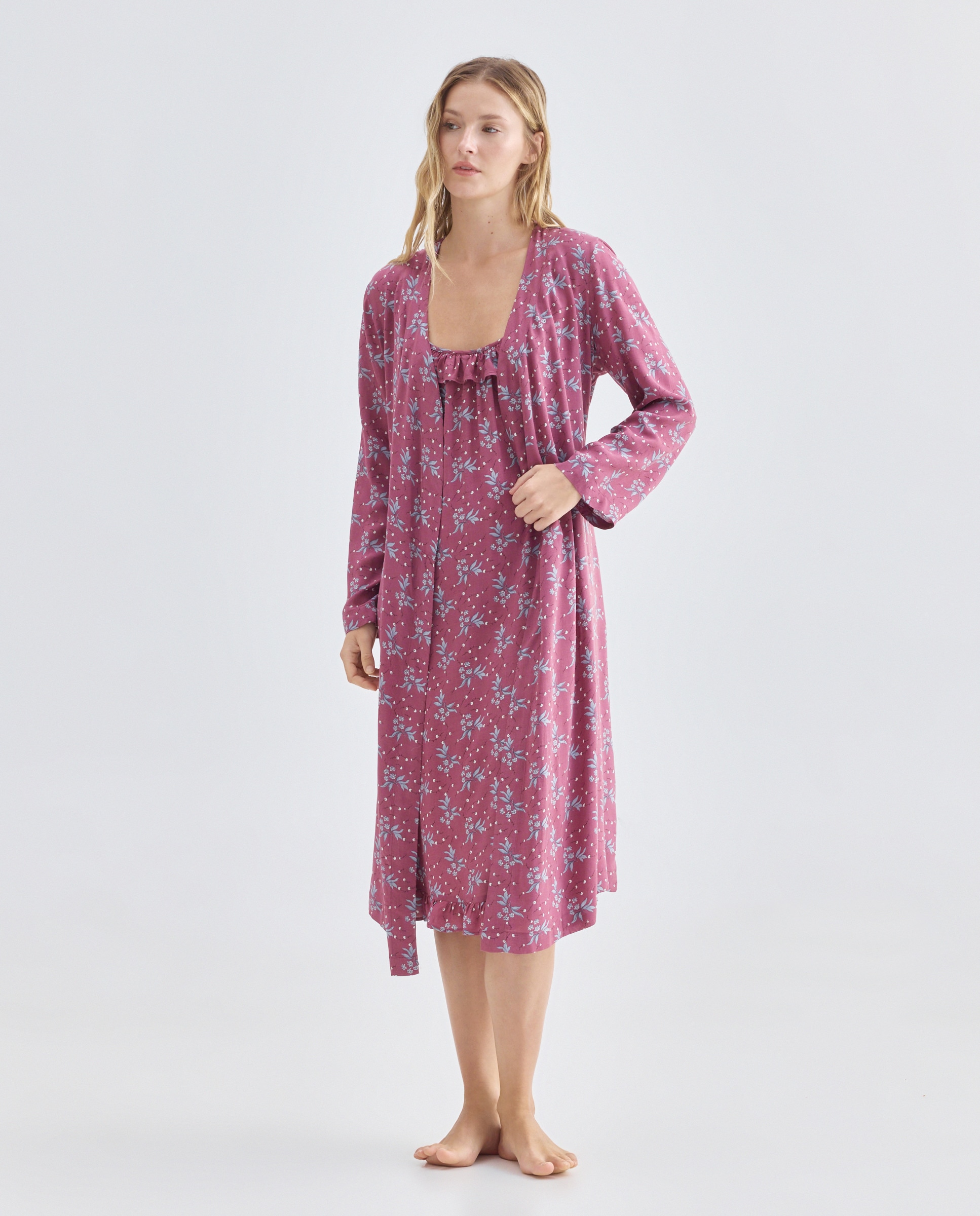 Imagen 0 de Bata mujer estampada