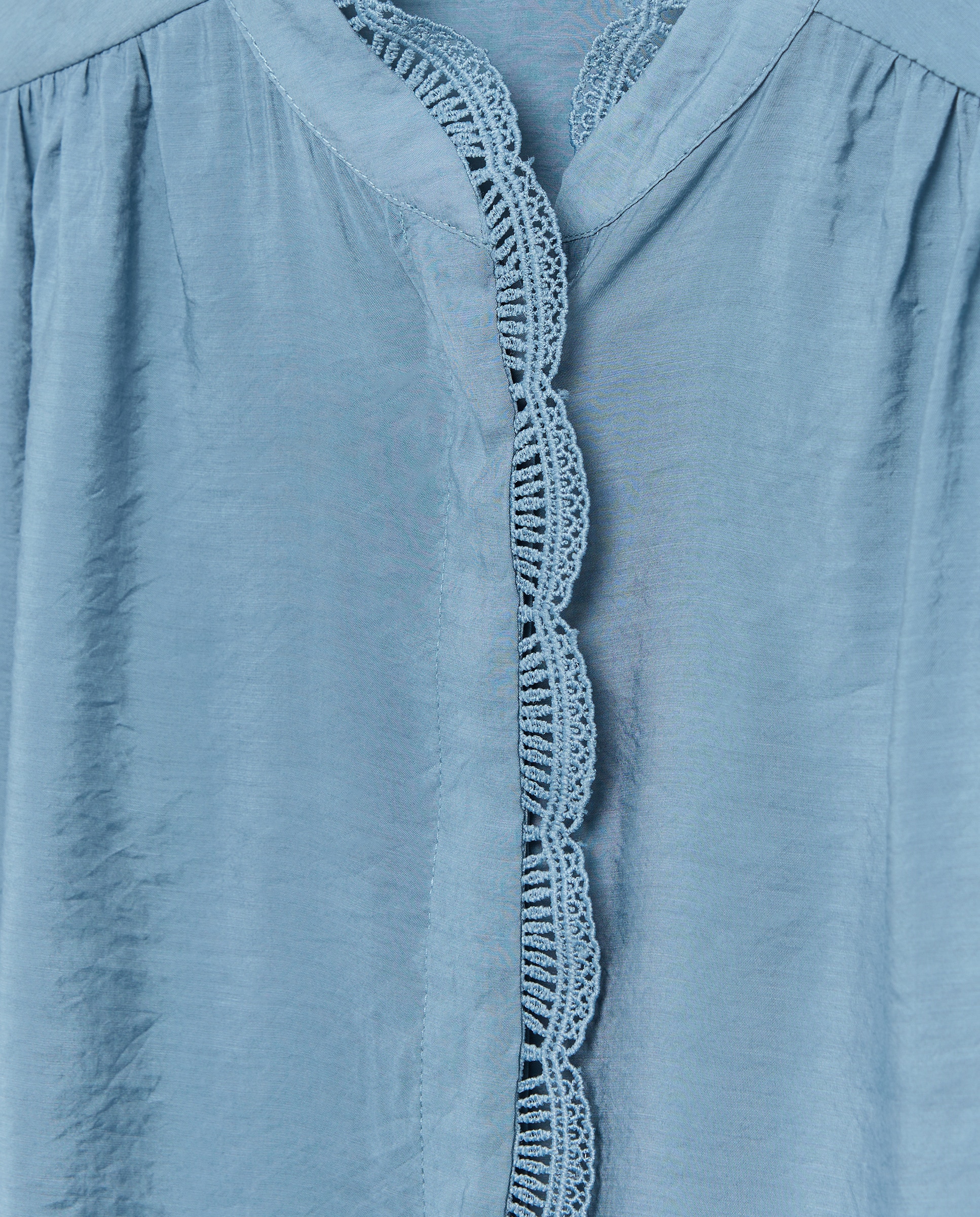 Blusa de Manga Comprida de Renda com Ondas e Gola 410 Azul Claro-2