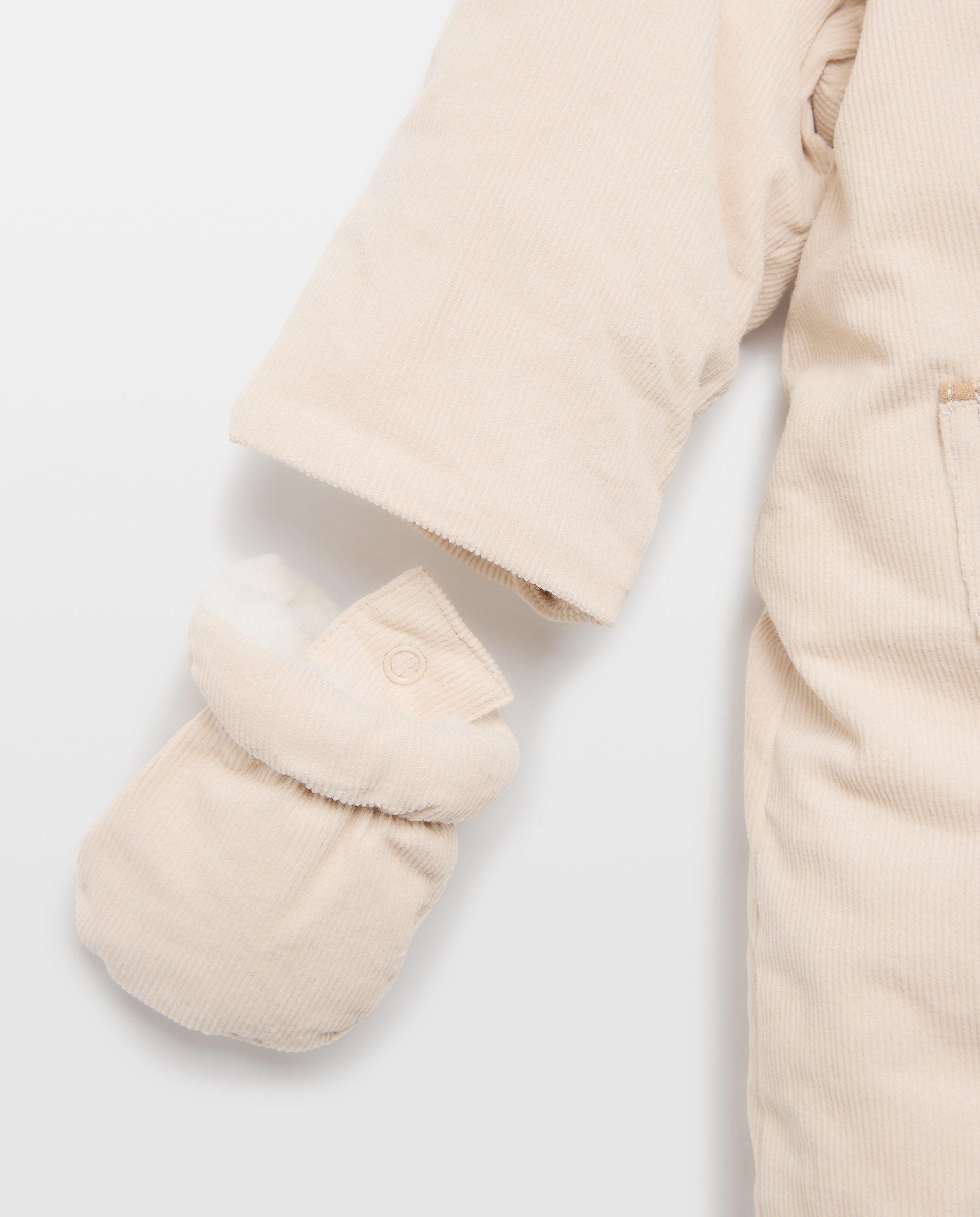 Buzo micropana pie + mano con botones frontales y piping con dos bolsillos de bebé - Coconut El Corte Inglés - Beige Beige-3