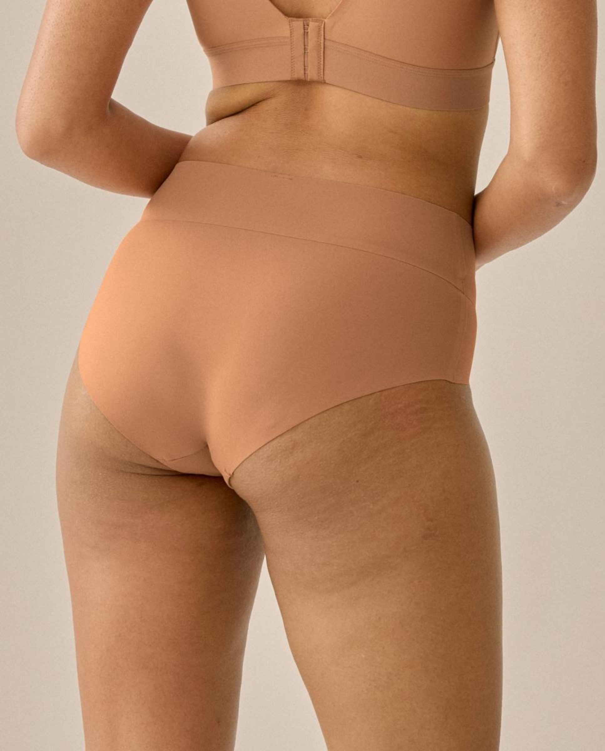Cueca de Cintura Subida Castanho-claro-2