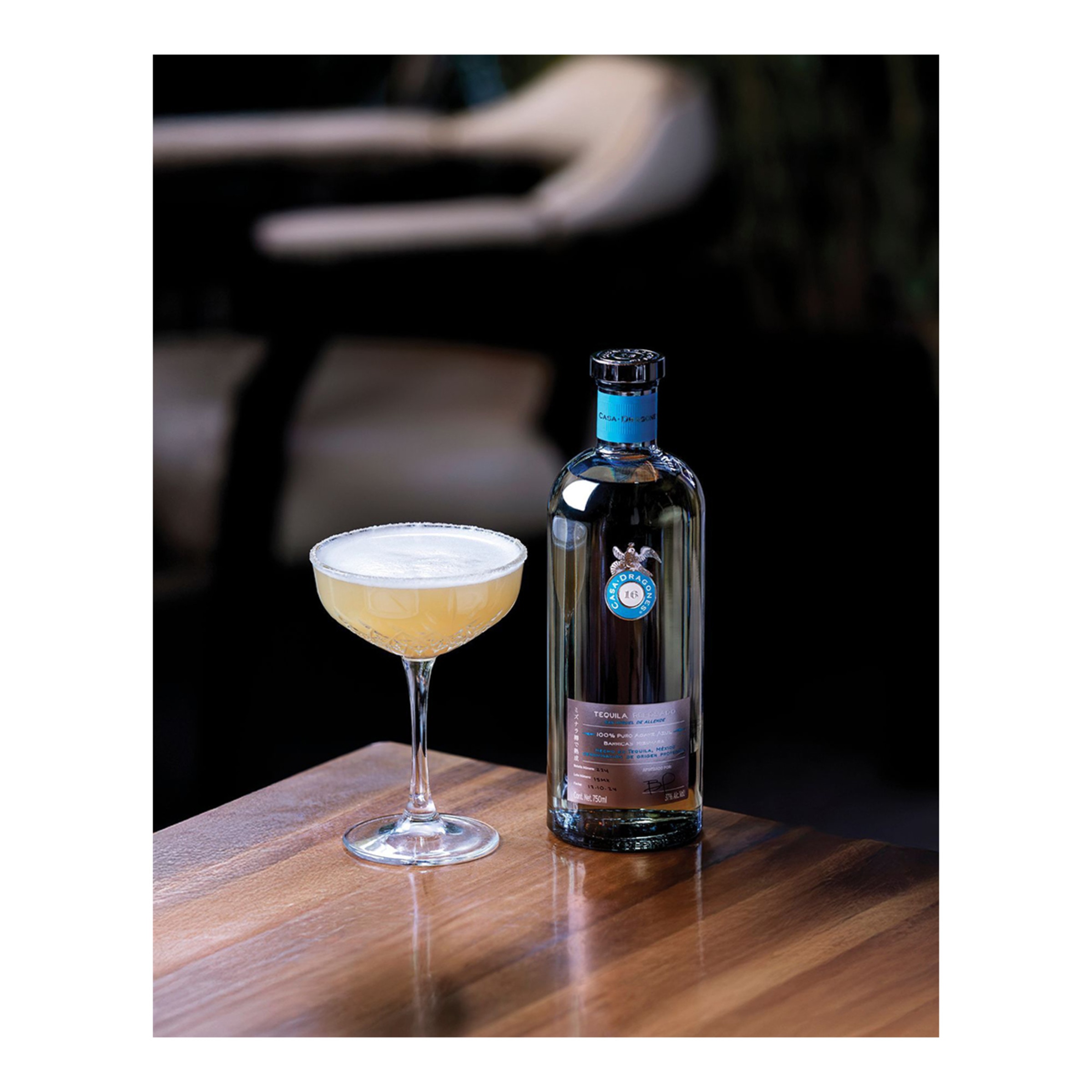 Estuche tequila reposado Casa Dragones 4