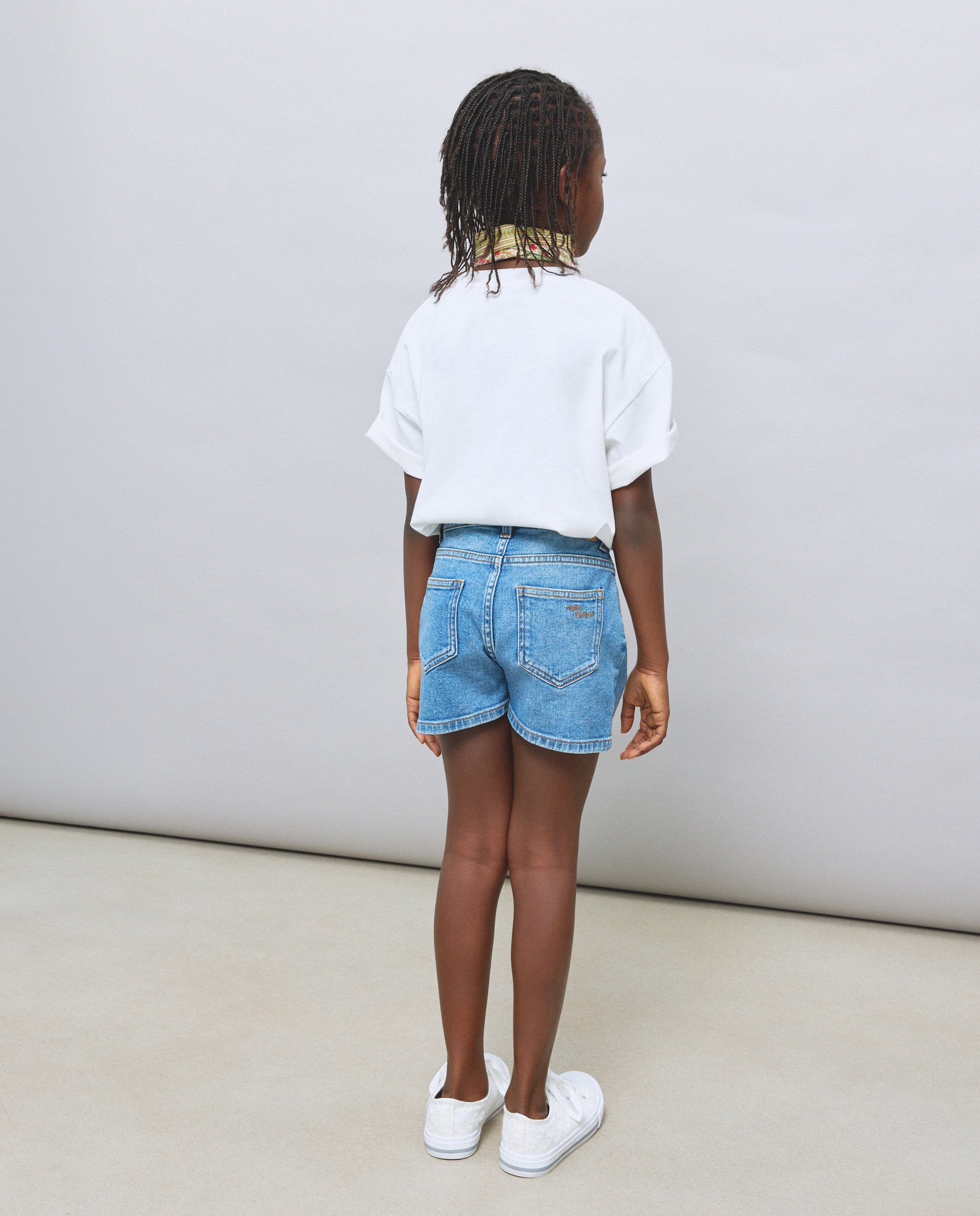 T-shirt de Manga Curta KPOP com Estampado Posicional no Peito "Zoey" Kids El Corte Inglés Branco-3
