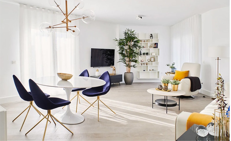 APARTAMENTO EM FRENTE AO MAR