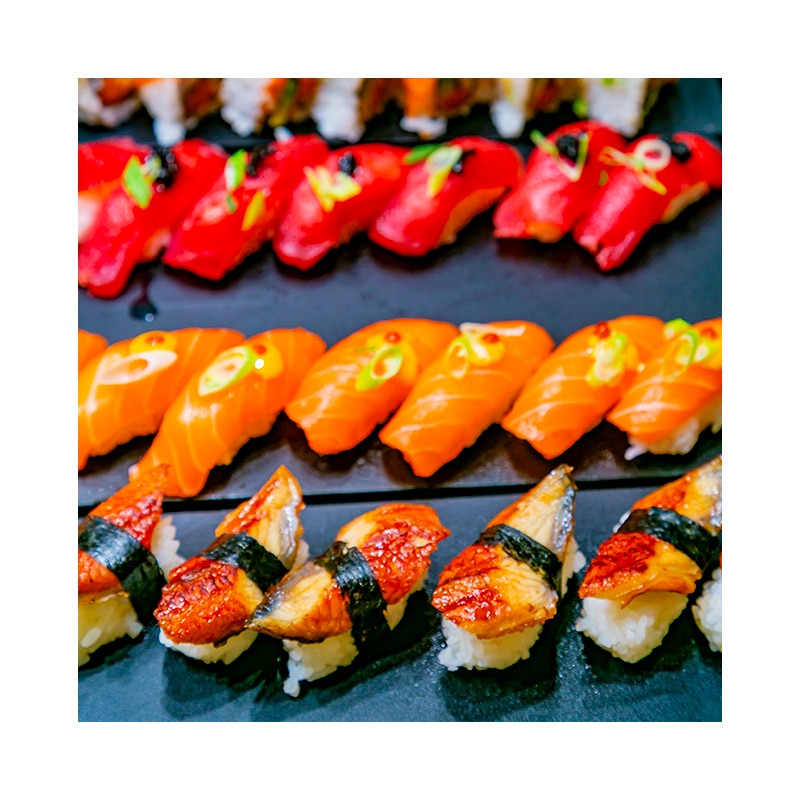 Las Nubes Market sushi