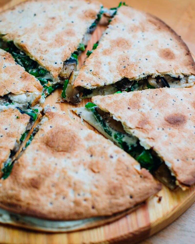 Quesadilla de Brócolos e Cogumelos com Ricotta
