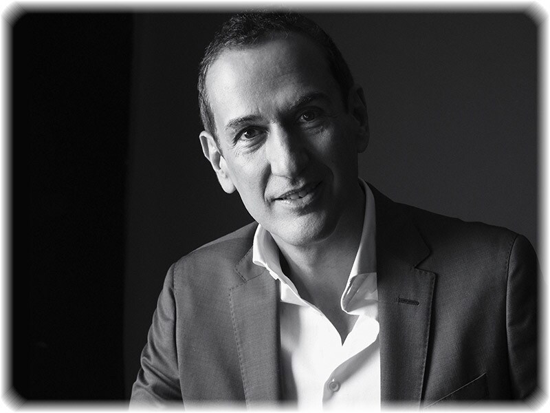Roberto Santiago