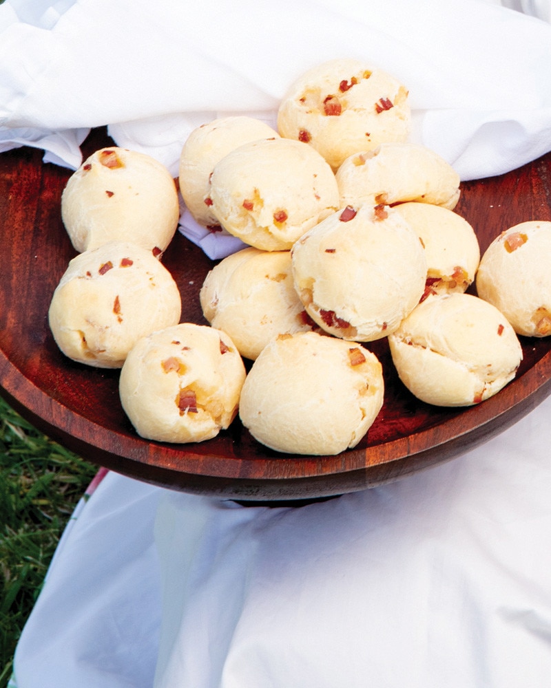 Pão de Queijo e Bacon