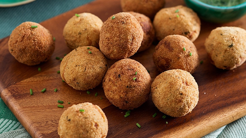 Marranitas Croquetas de Banana e Torresmos